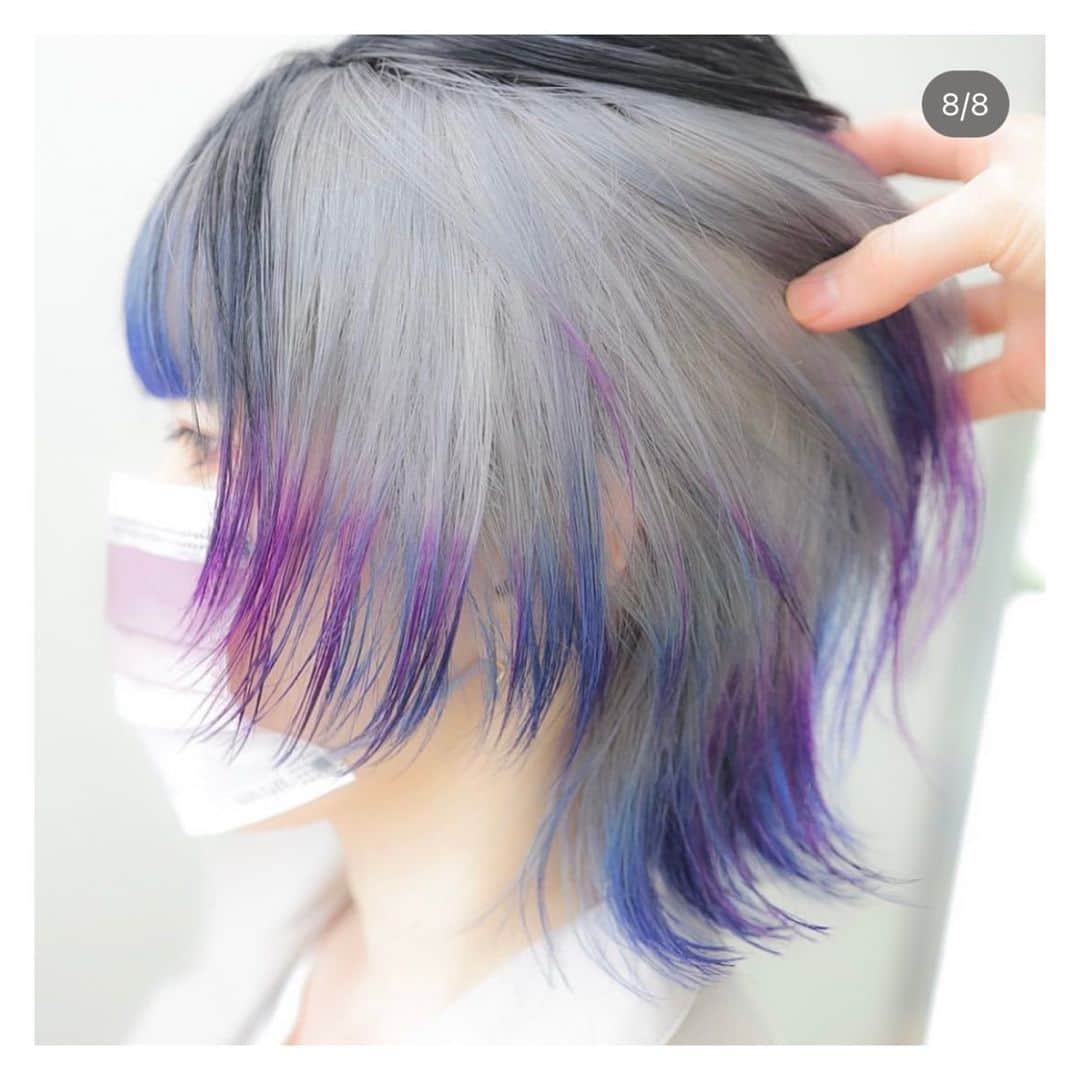 オオモトのインスタグラム：「紫と青を使ったヘアカタログです。少しでも参考になればです📸 ・ WOM  代表　オオモト @bobby_omoto_style @wom_hair_ ご予約はinstaDM or TEL にて🙇🏻‍♂️  ・ 直近空き予約や、日々の髪型はストーリーにて随時投稿しております🤚🏻気軽にご予約お待ちしております💌 ※ご新規様は注意事項を必読の上ご予約お願いいたします。  ・ お値段、ご予約方法、場所、などはストーリーハイライトに明記しております✨  税抜表示 ご新規様ブリーチ最終受付17時半 基本月、木休み 現在中途スタッフ、新卒スタッフを募集しております！ ご興味あるかたはDMお待ちしております！  ・」
