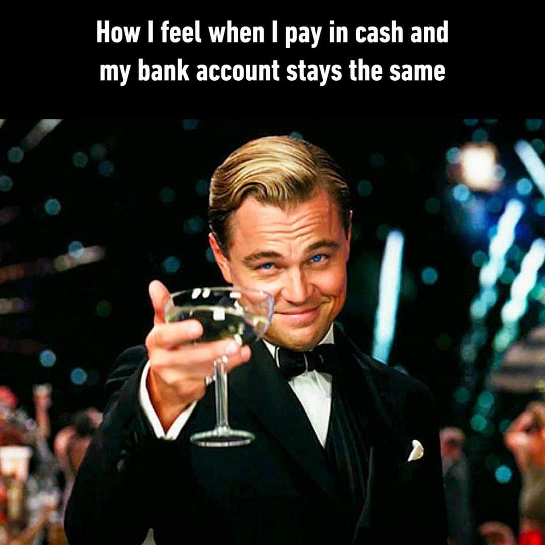 9GAGさんのインスタグラム写真 - (9GAGInstagram)「just fooling myself - #cash #money #bankaccount #memes #9gag」11月4日 22時00分 - 9gag