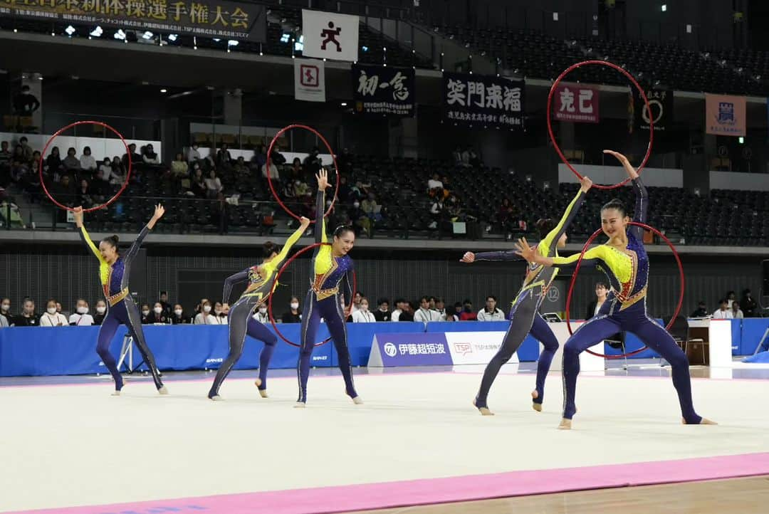 日本体操協会さんのインスタグラム写真 - (日本体操協会Instagram)「第76回全日本新体操選手権大会🇯🇵10/29 * 女子団体種目別 フープ5結果 1位　#日ノ本学園高等学校　 2位　#東京女子体育大学 3位　#昭和学院高校　　 4位　#日本女子体育大学  5位　#金蘭会高等学校　 6位　#東金RG　 7位　#日本体育大学　 8位　#国士舘大学　  大会情報ページ👉️ https://www.jpn-gym.or.jp/rhythmic/event/34999/  #全日本新体操選手権 #2023RGALLJAPAN #新体操 #rhythmicgymnastics #男子新体操 #mensrhythmicgymnastics」11月4日 22時17分 - gymnasticsjapan