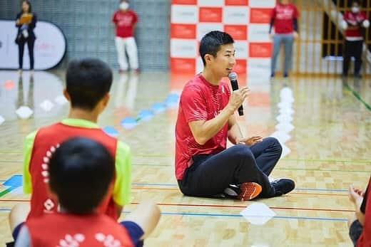 桐生祥秀さんのインスタグラム写真 - (桐生祥秀Instagram)「日本生命 かけっこ教室  今日もたくさんの 笑顔が見れました😄  ありがとうございました。」11月4日 22時27分 - kiryu1215