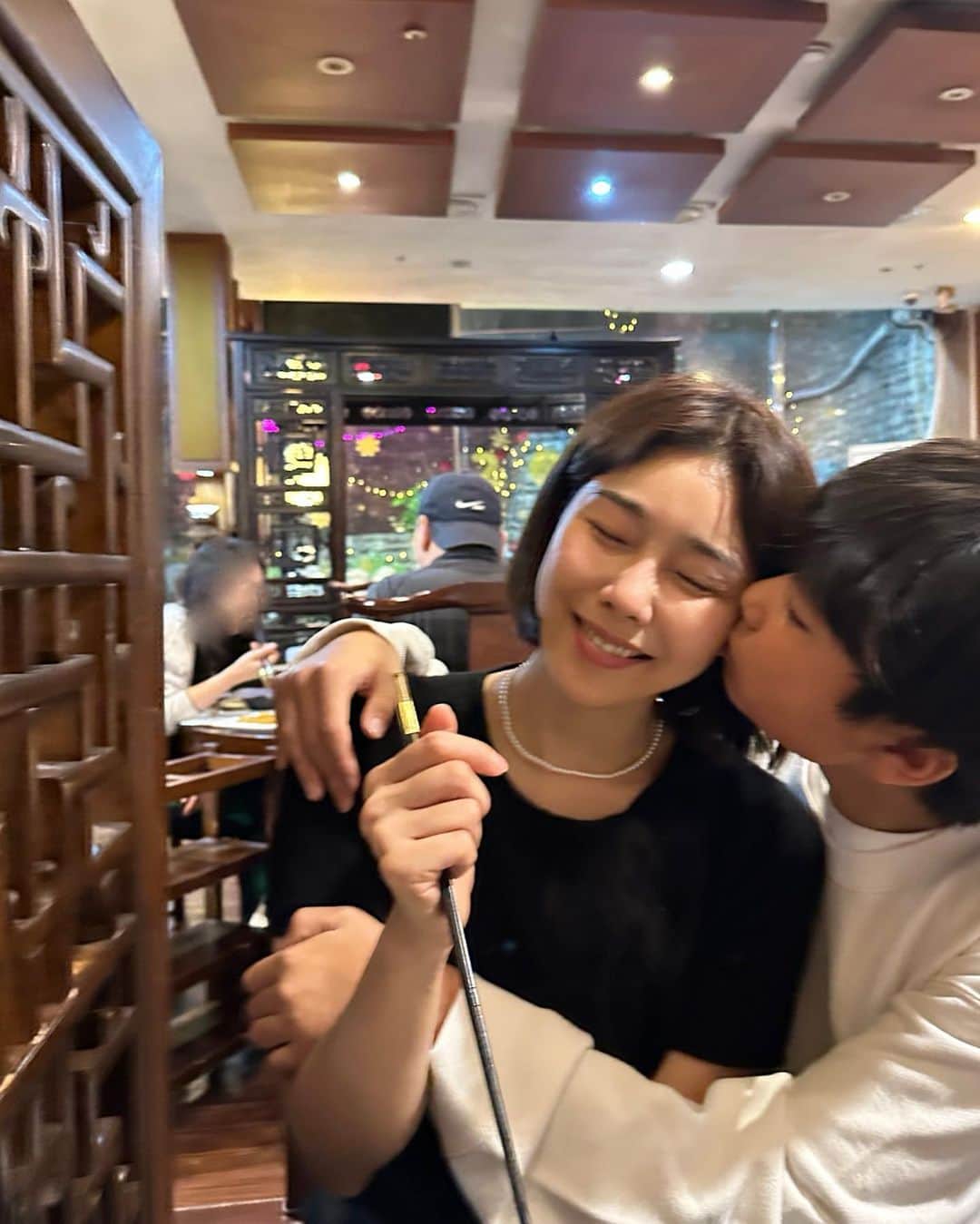 パク・タミのインスタグラム：「- 시완이 아빠에게 첫 면도 배운 날~ (잘 못가르쳤고, 피도 봤다고 한다🤣 아빠는 가르치는 은사 없는걸로 ㅋ) 2023.11.04」