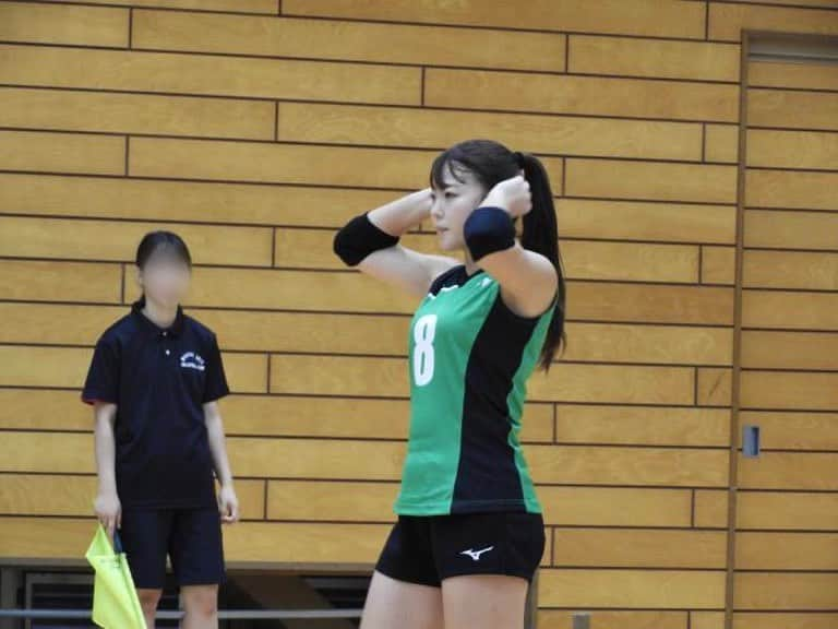 衣笠乃愛のインスタグラム：「リーグ戦中に撮っていただいた写真📷🏐 . . . #明海大学 #明海大学女子バレーボール部 #バレーボール #バレー #volleyball #リーグ戦」