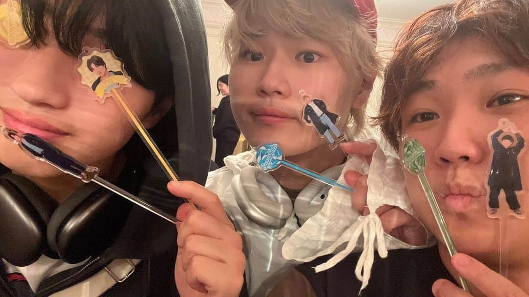 すずしょうとのインスタグラム：「完売御礼祝🎉🎉🎉  ぁぁぁぁぁあああああああー！😭😭😭  追加決定！！🥲ほんとにありがとうう！😭  まぜまぜできるのかわいすぎん！？尖りすぎww  いつもとテイストめっちゃ変えてるめずらしいマドラーやからめっちゃかわいいからみてね🥰  ご購入いただけなかった皆様へ 僅かながら追加製造させて頂いております。  お買い逃しのないようお求め下さい！  プロフィールのリンクから！！😭😭」