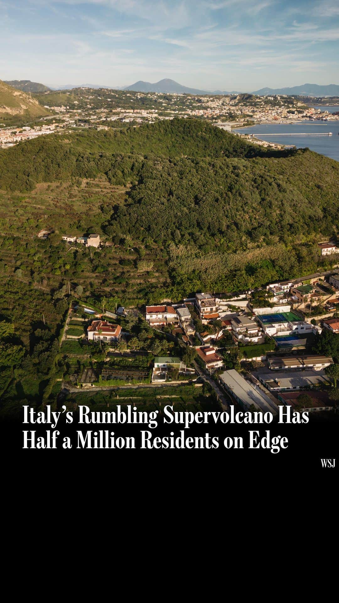 のインスタグラム：「Pozzuoli, a seaside town about 8 miles west of Naples, has had more than 2,500 earthquake tremors in the past three months. So far, few have been large, but residents are on edge: They live on top of a supervolcano, a classification given to about 20 of the world’s largest volcanoes. The constant earthquakes are a sign of volcanic activity deep underground.⁠ ⁠ Vesuvius, southeast of Naples, which destroyed Pompeii in the first century A.D., is the region’s most famous volcano. But modern volcanologists are far more worried about the cluster of low-lying craters around Pozzuoli known as Campi Flegrei. The 80-square-mile depression is home to more than a dozen conical volcanoes, several crater lakes—and half a million residents. Another 800,000 people live just outside the depression.⁠ ⁠ “It’s nonstop earthquakes here,” said Luca Averna, a part-time fisherman, during a recent 3.6-magnitude tremor. “We’re used to it, but that doesn’t mean we aren’t afraid.”⁠ ⁠ In Campi Flegrei, like in Yellowstone and the world’s other supervolcanoes, the probability of a catastrophic eruption is low but not nil, said Alessandro Iannace, a geology professor at the University of Naples Federico II who wrote a popular geology book.⁠ ⁠ “The difference is that in Yellowstone, if you think the eruption is coming, you can send the tourists home and close the park for four years,” said Iannace. “You can’t do that with Campi Flegrei. There are just too many people there.”⁠ ⁠ An eruption in Campi Flegrei isn’t imminent, but earthquakes have weakened the volcano, making a rupture in the crust more likely, according to a recent study by researchers at Italy’s national institute and University College London.⁠ ⁠ Read more at the link in our bio.⁠ ⁠ 🎥: @giannicipriano for @wsjphotos」