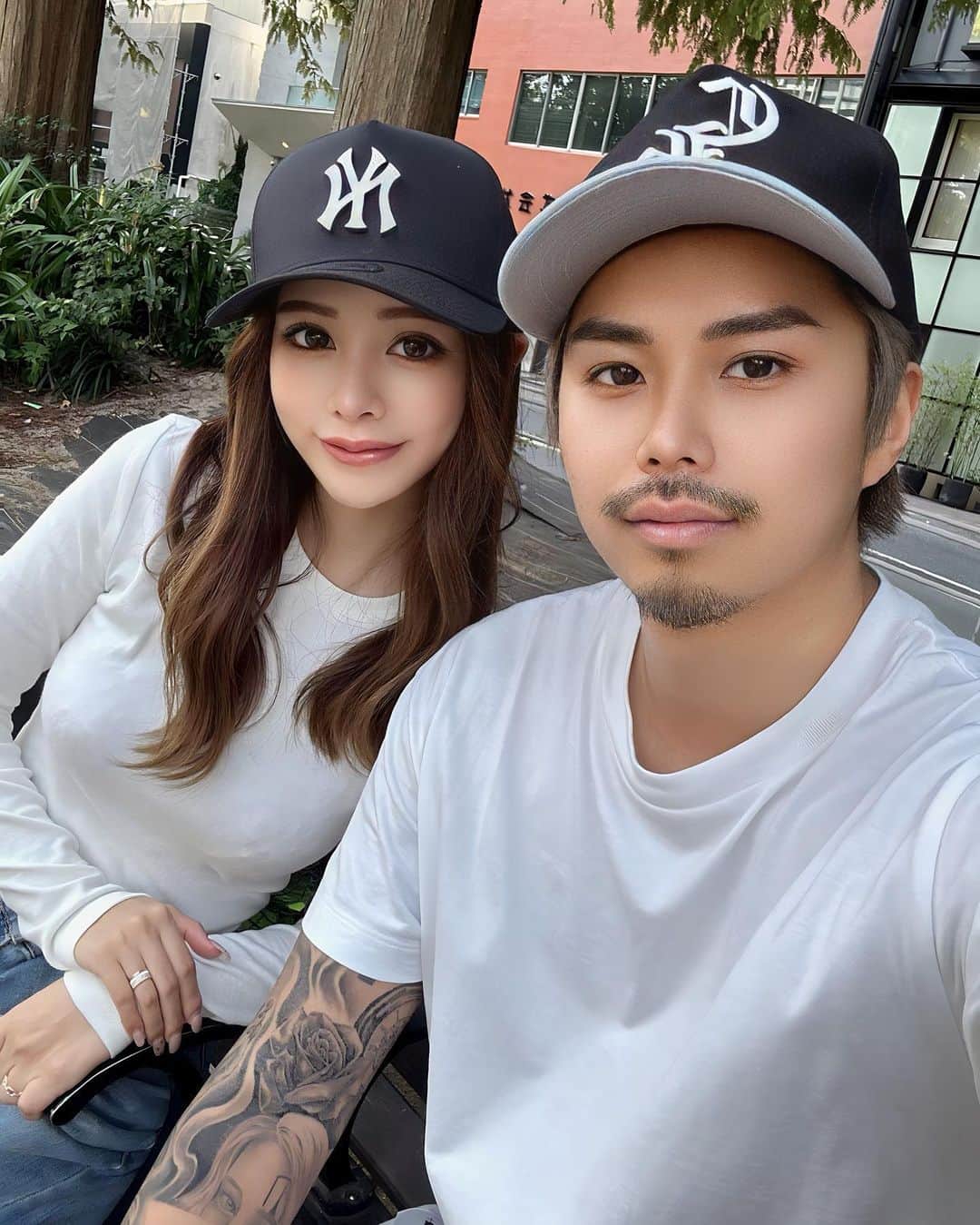 姫奈のインスタグラム：「.  公園横のカフェ、行きすぎてて 店員さんに覚えられていて恥ずかしい🥹  たまには、日常の写真も🤳♡」