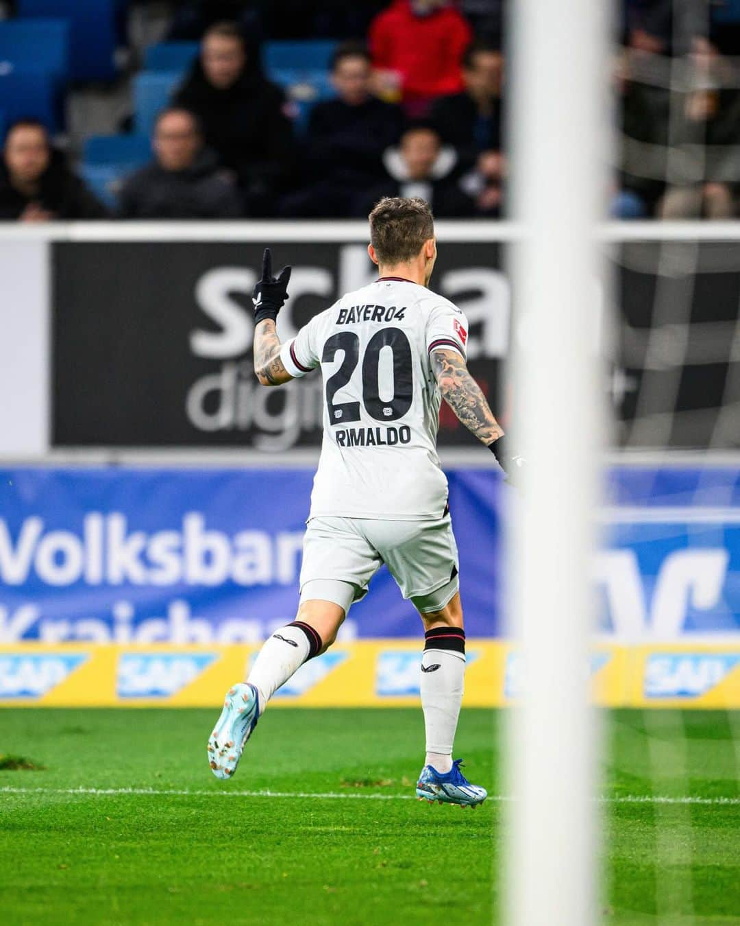 バイエル・レバークーゼンのインスタグラム：「BOOOOM! 🚀  #TSGB04 0-2 #Bundesliga #Bayer04 #Werkself」