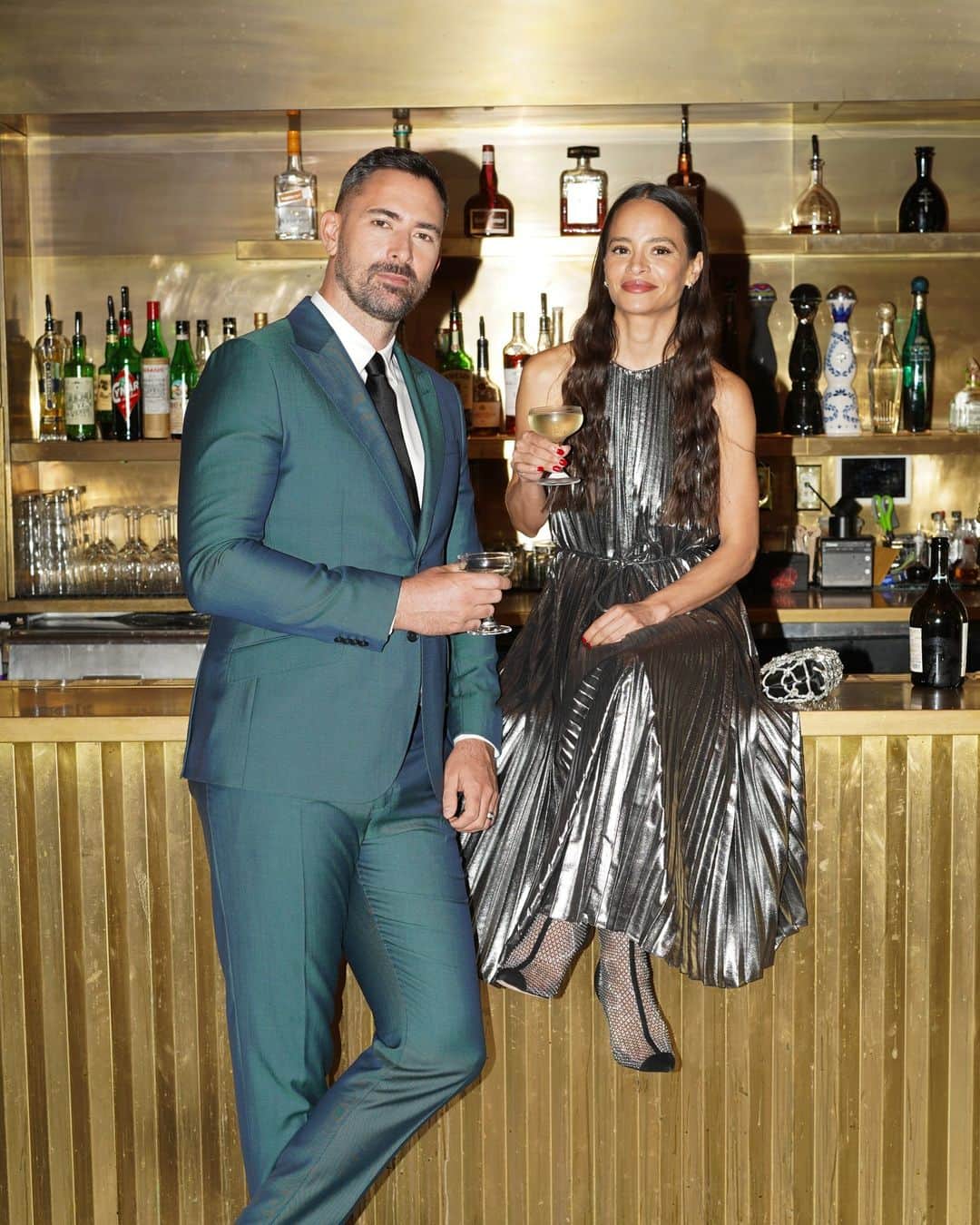 Ted Bakerのインスタグラム：「We teamed up with celebrity stylists @sophielopez & @warrenalfiebaker for their partywear outfit expertise. You won't want to miss this.  #TedBaker #AGrandGoodTime」