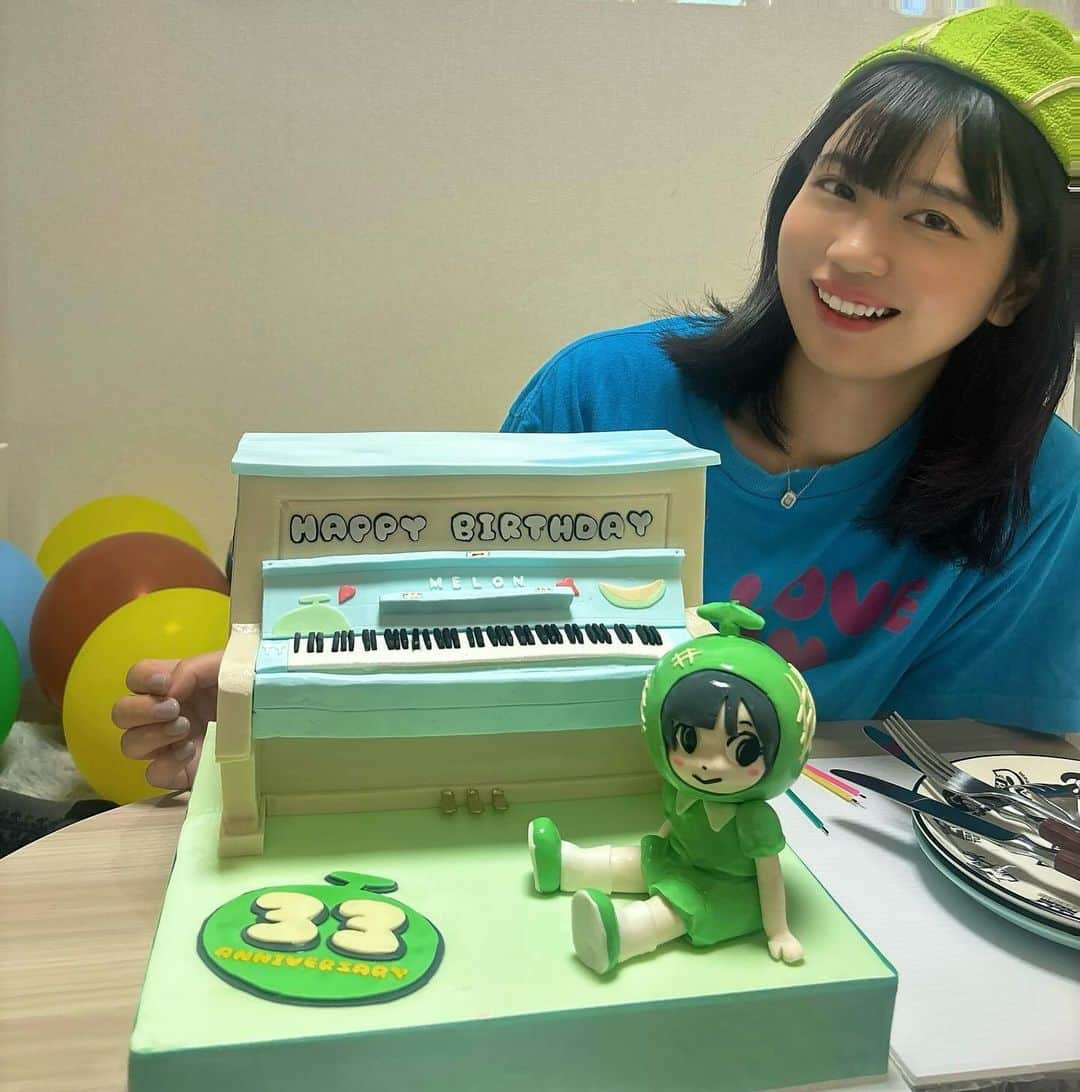 山口めろんのインスタグラム：「誕生日終わっちゃった〜！みんなありがとうございマスクメローーン(●^▽^●)/」