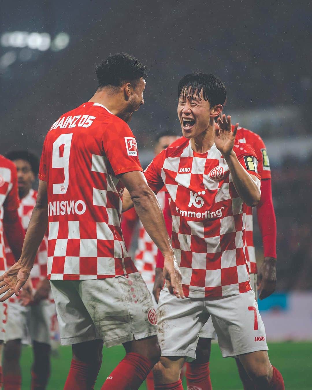 1.FSVマインツ05のインスタグラム：「F*cking Führung!!!!!😍😍😍😍 Das tut so gut!   #Mainz05 #M05RBL」