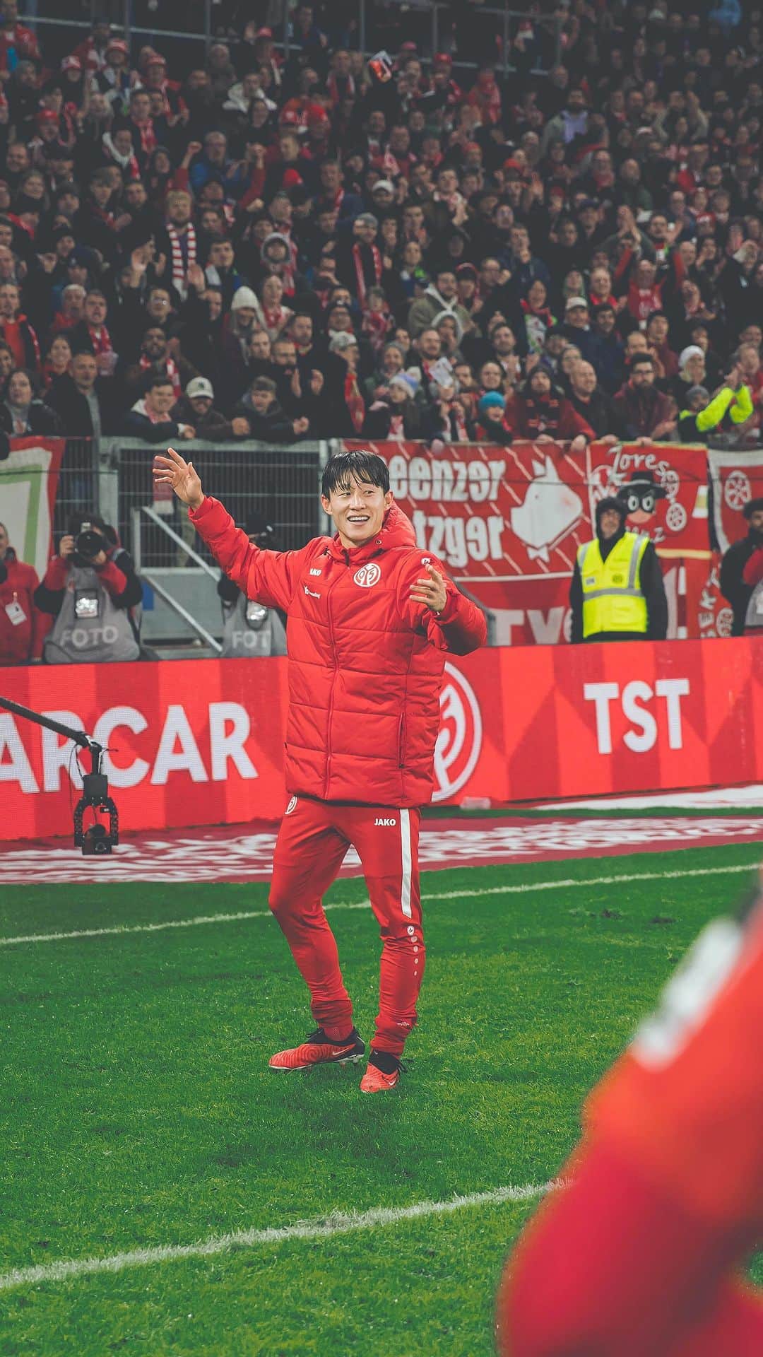1.FSVマインツ05のインスタグラム：「ENDLICH WIEDER HUMBA!!!😍😍😍」