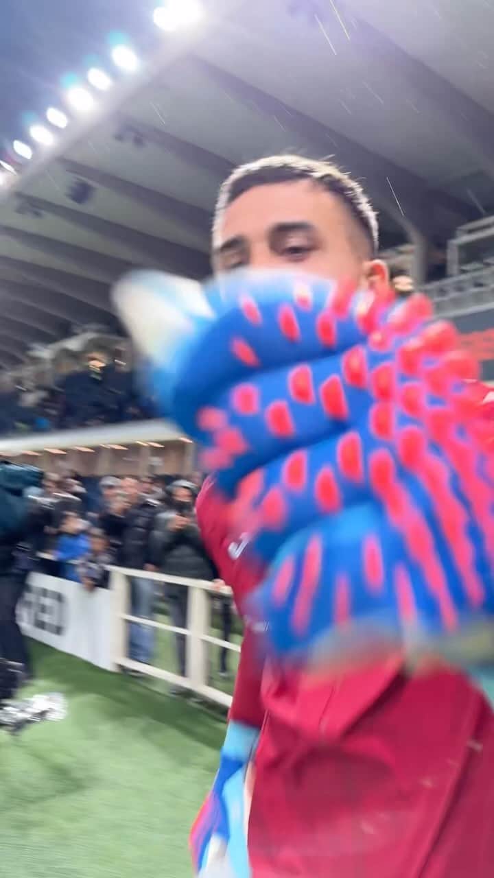 アタランタBCのインスタグラム：「FORZA ATALANTA 🖤💙  #AtalantaInter #SerieA #GoAtalantaGo」