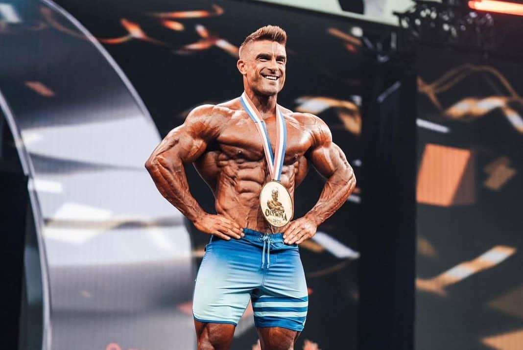 Sergi Constanceさんのインスタグラム写真 - (Sergi ConstanceInstagram)「ICON @ryanjterry Mr. Olympia Men’s physique🏆 I can not be more happy for you🙌  #mrolympia #menphysique #icon #ironbrother」11月5日 11時26分 - sergiconstance