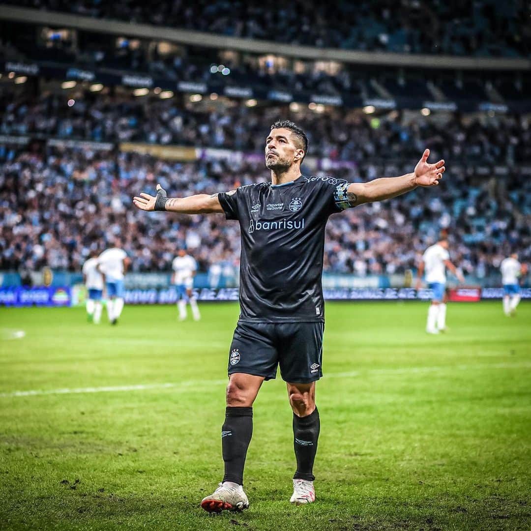 のインスタグラム：「Un +3 más y seguimos hasta el FINAL, todos juntos! 👊🏼  Equipo y torcida 🇪🇪」