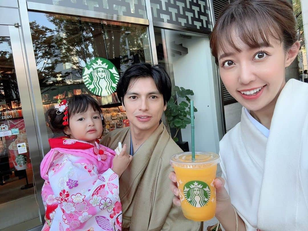 アレクサンダーさんのインスタグラム写真 - (アレクサンダーInstagram)「お疲れ様でした❤️  #七五三 #３歳 #starbucks  #フラペチーノ #kimonostyle  #kimono」11月5日 11時33分 - alexanderfriends