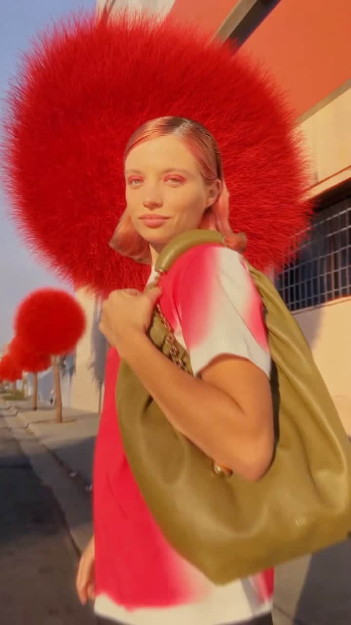 Loeweのインスタグラム