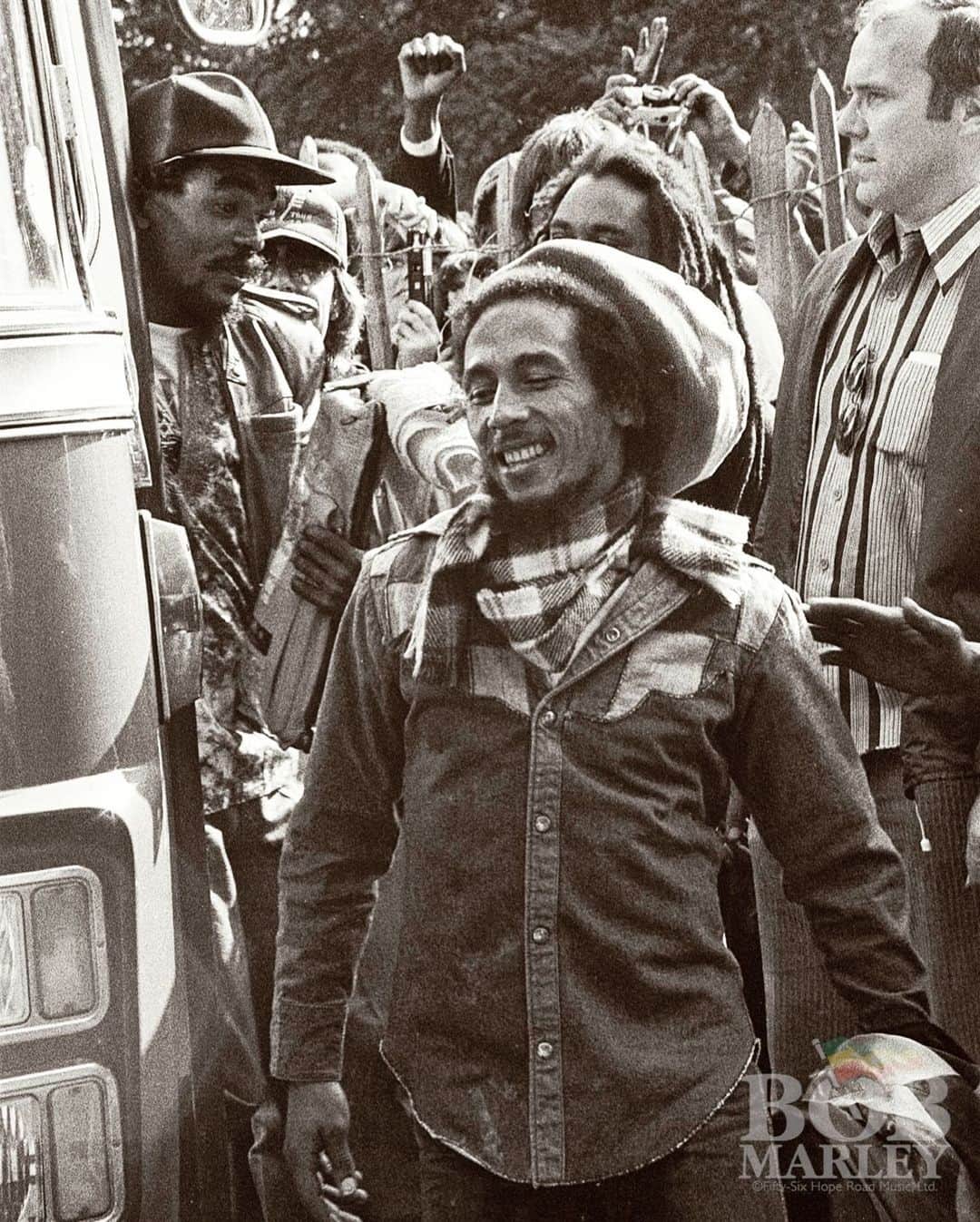 のインスタグラム：「“You’re on a positive road. You have some type of direction where you’re going, so you have to just keep on going. It’s like a ship at sea. You don’t really see the land but you know it’s over east, so you just keep going east.” #bobmarley  📷 by #PeterMurphy ©️ Fifty-Six Hope Road Music Ltd.」