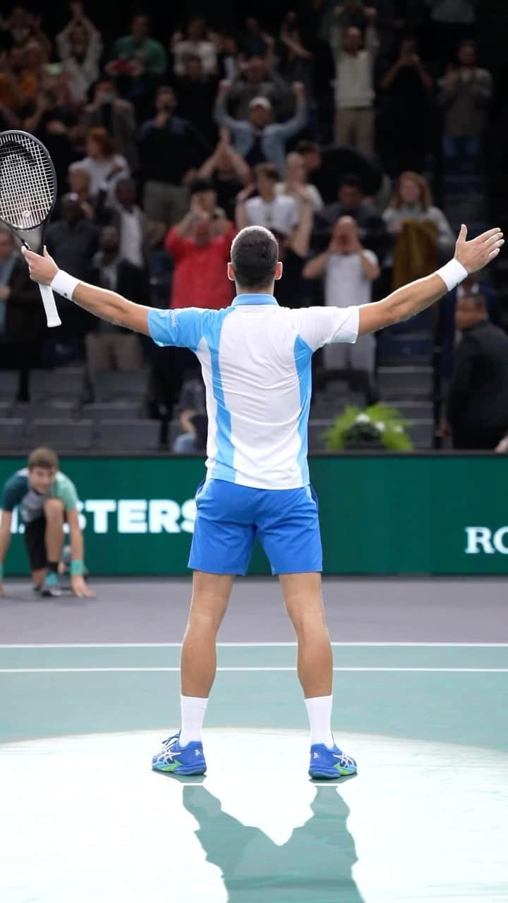 ノバク・ジョコビッチのインスタグラム：「IDEMOOOOO 🙌🇷🇸  #RolexParisMasters」