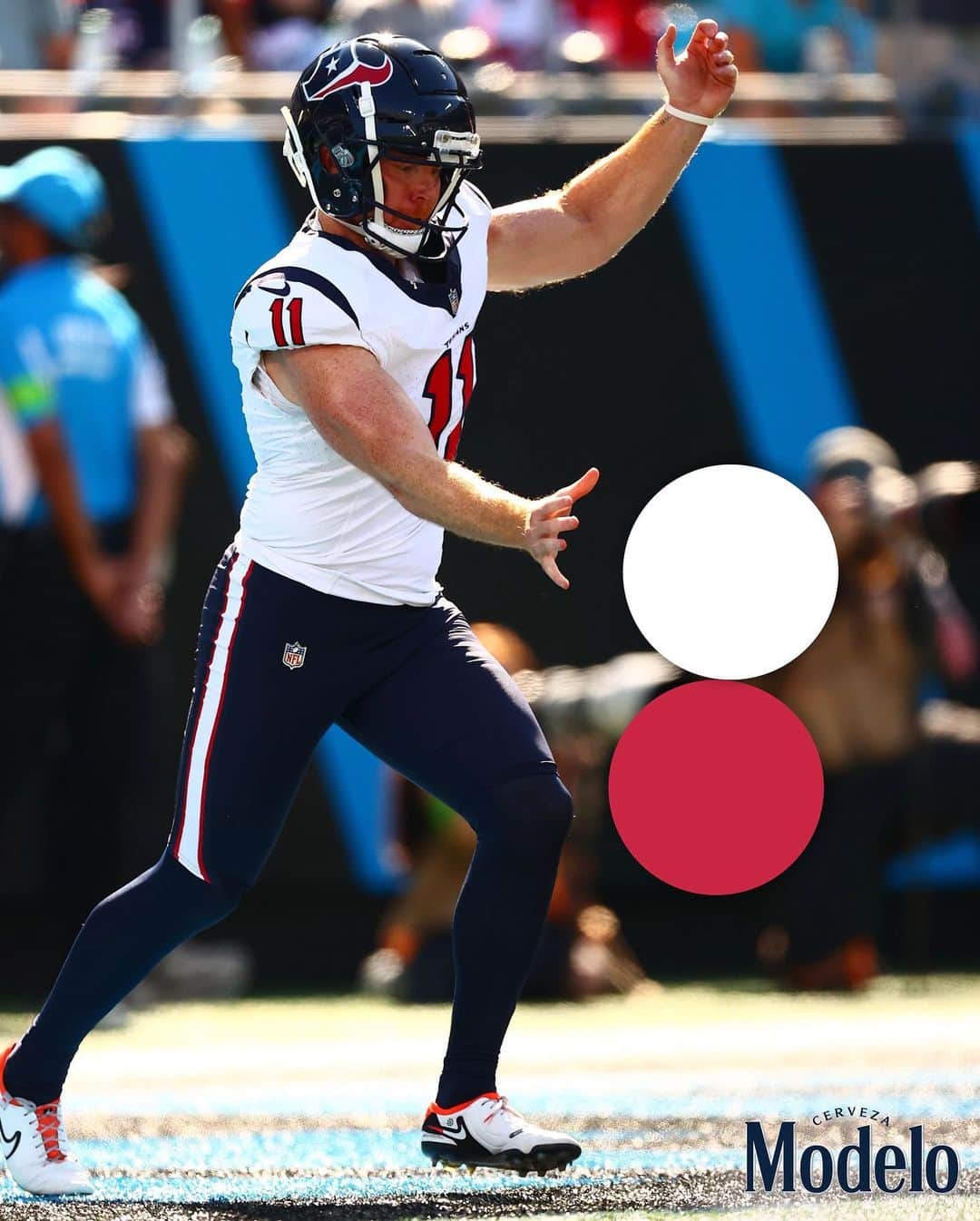 ヒューストン・テキサンズのインスタグラム：「Can you guess where the ball is before that 74-yard punt? ⚪️🔴」