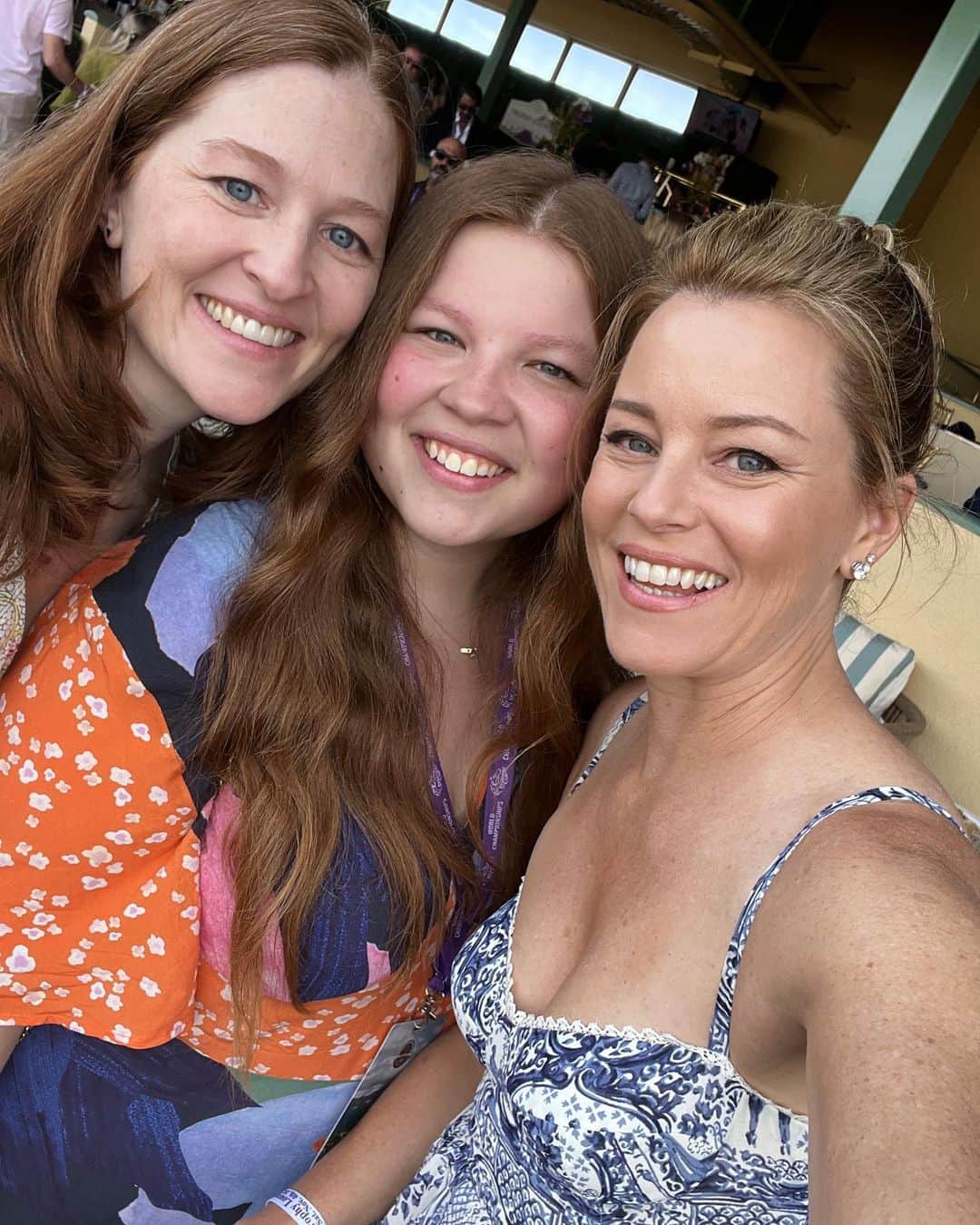 エリザベス・バンクスのインスタグラム：「At the #BC23 w the fam @breederscup」