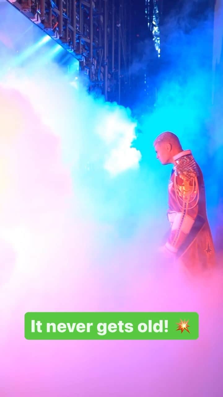 WWEのインスタグラム：「@americannightmarecody is ready for you, @archerofinfamy! 💥 #WWECrownJewel」