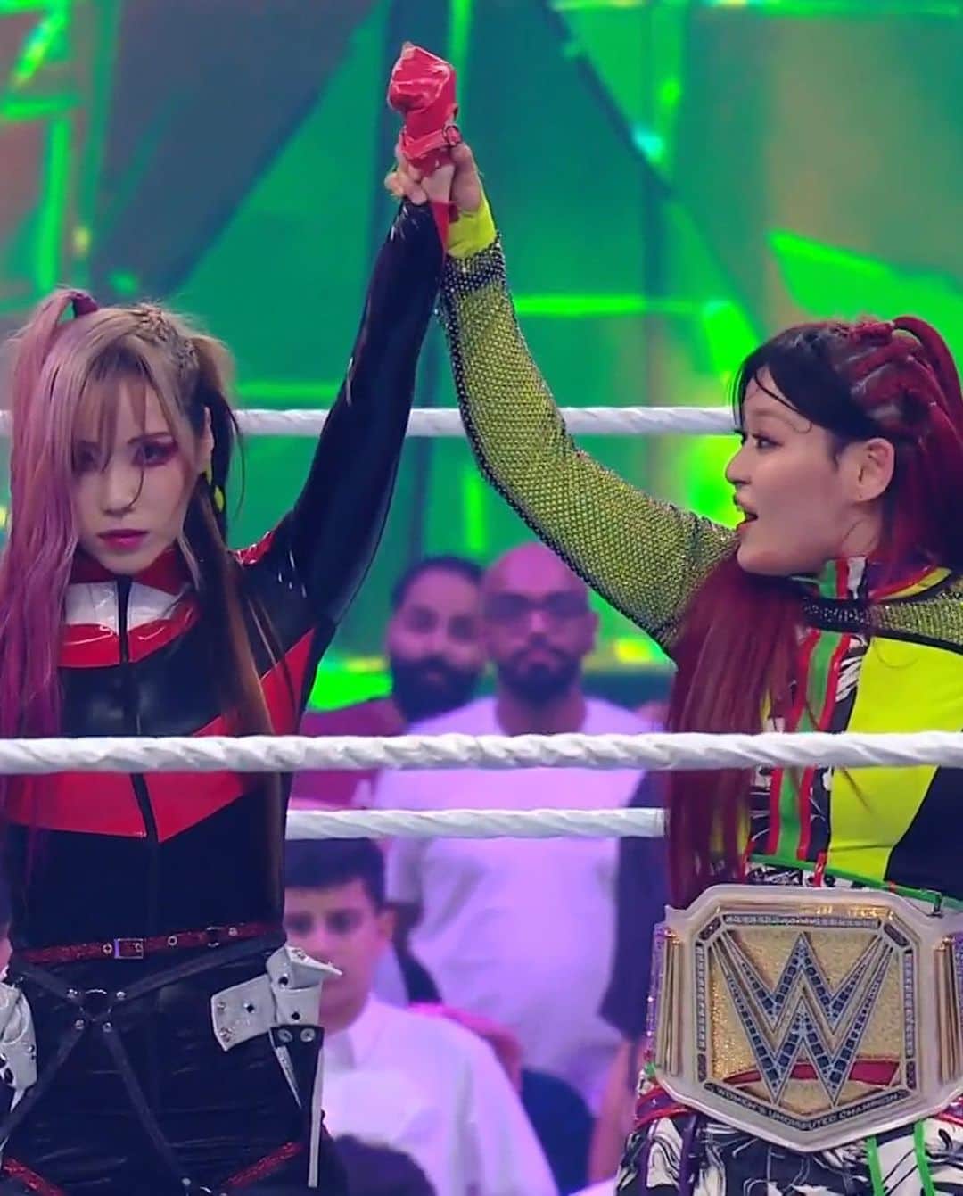 のインスタグラム：「KAIRI SANE IS BACK & IYO SKY WINS!   #WWECrownJewel @sonysportsnetwork @sonylivindia」
