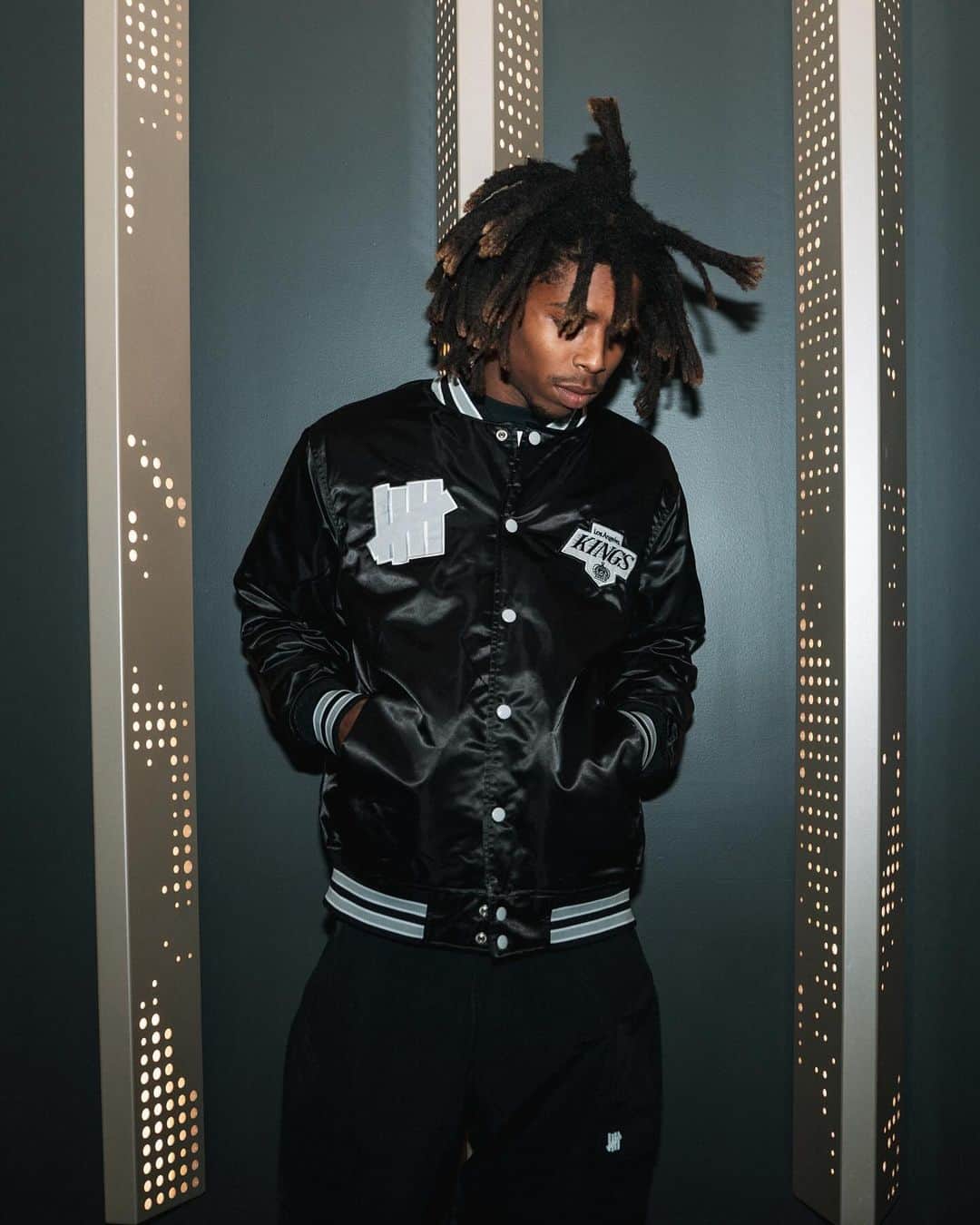 UNDFTDのインスタグラム：「@tyndakut for UNDEFEATED x LA Kings  11.6.23」