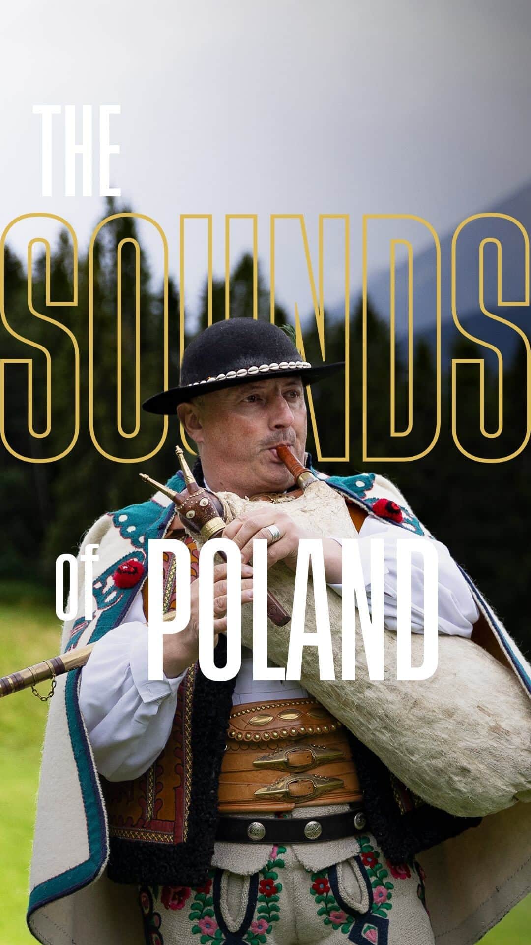 Lonely Planetのインスタグラム：「When in Poland, take in its spectacular blend of natural sounds (flowing rivers!), historic sounds (the hourly commemorative horn in Krakow’s main square!) and sounds that help you connect with locals and fellow travelers (listening to Chopin in the park!) Pop in your headphones, turn up the volume and take it allll in. Hit our link in bio to watch the full video 🔗  #BestInTravel @whatsupgdansk @polandbylocals @krakowexperience @sourlandstudios @watermelonlife @radamgnawrot @100cznia」