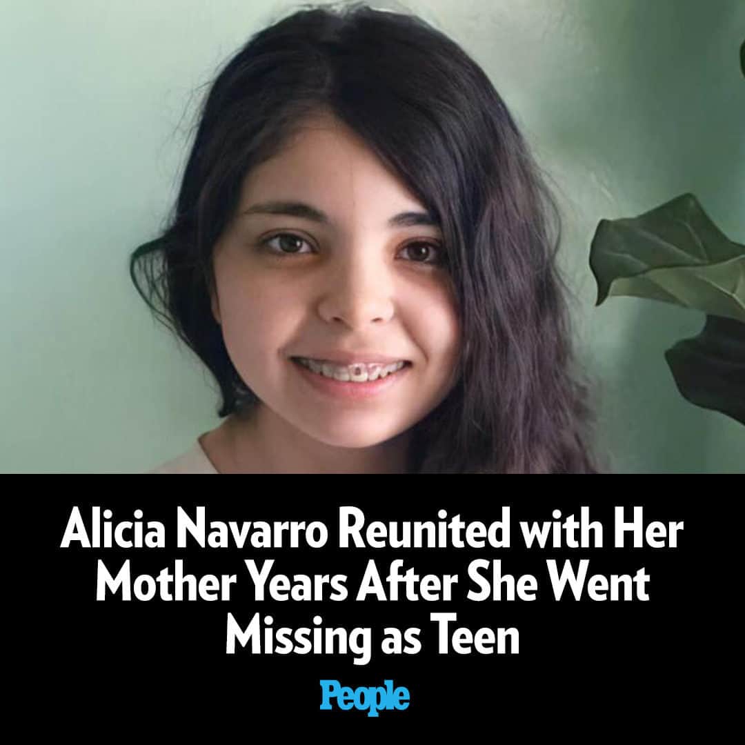 People Magazineのインスタグラム：「Alicia Navarro, the Arizona teenager who vanished in 2019 before reappearing four years later, has been reunited with her family.  “The support, prayers and love my family has received from all over the world for the last four years have been truly inspiring,” Navarro’s mother, Jessica Nunez, said in a Nov. 1 video posted to Facebook. “This has been a very difficult journey, but it has a happy ending and today my family is complete again.”  Read more in our bio link. | 📷: Facebook」