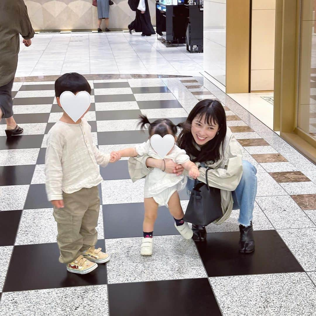 松本ゆいのインスタグラム：「. 怒ったり泣いたり笑ったり 毎日目まぐるしいくらいドタバダで あっという間に過ぎていく日々だけど それでもただただ一緒にいられるだけで幸せなんだよね。」