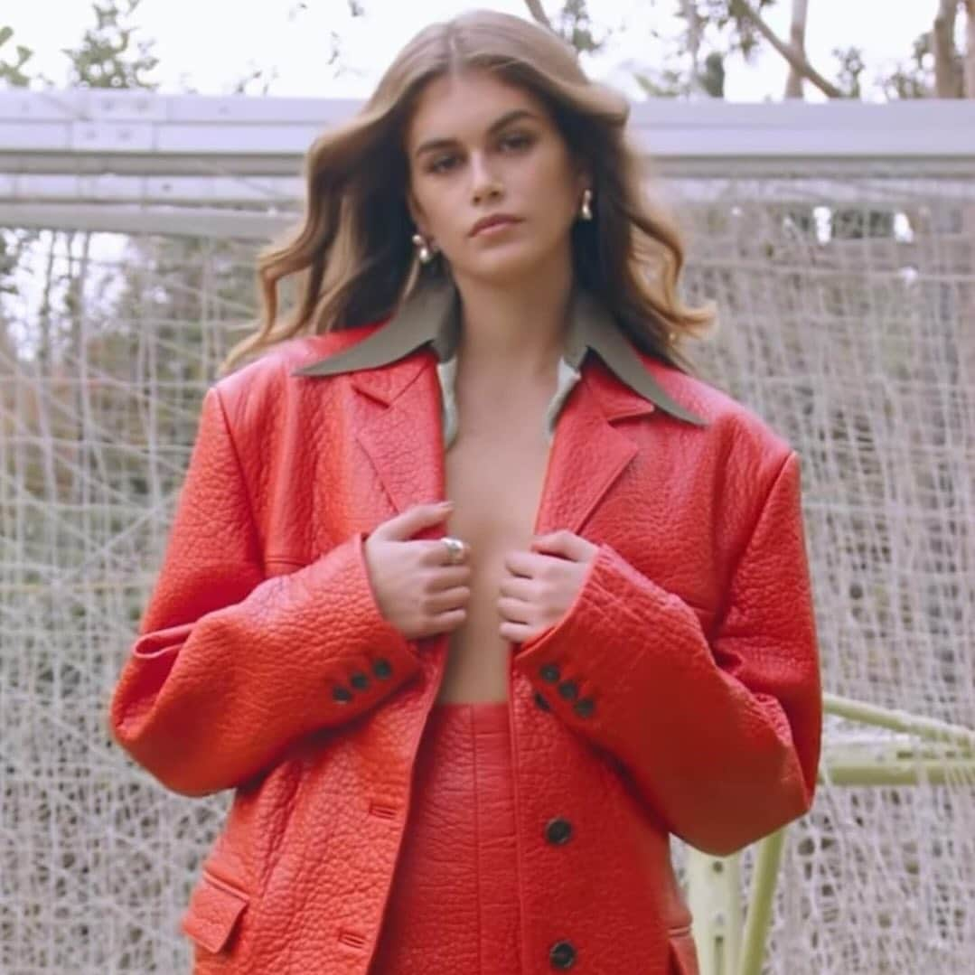 Fred Segalのインスタグラム：「#kaiagerber in @agmesnyc Bubble Earrings for for @whowhatwear, shot by @carissajg and styled by @laurenegg.」