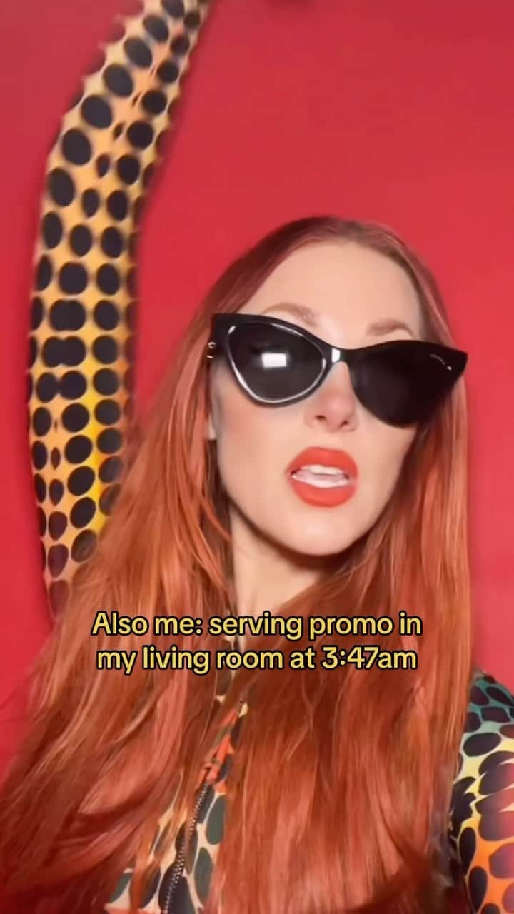 ボニー・マッキーのインスタグラム：「Don’t get mad, do promo… says me at 3 in the morning in my living room 😅✨ “Don’t Get Mad, Get Famous” is out everywhere now 💎  • • • #dontgetmadgetfamous #bonniemckee #independentartist #originalmusic #newmusic」