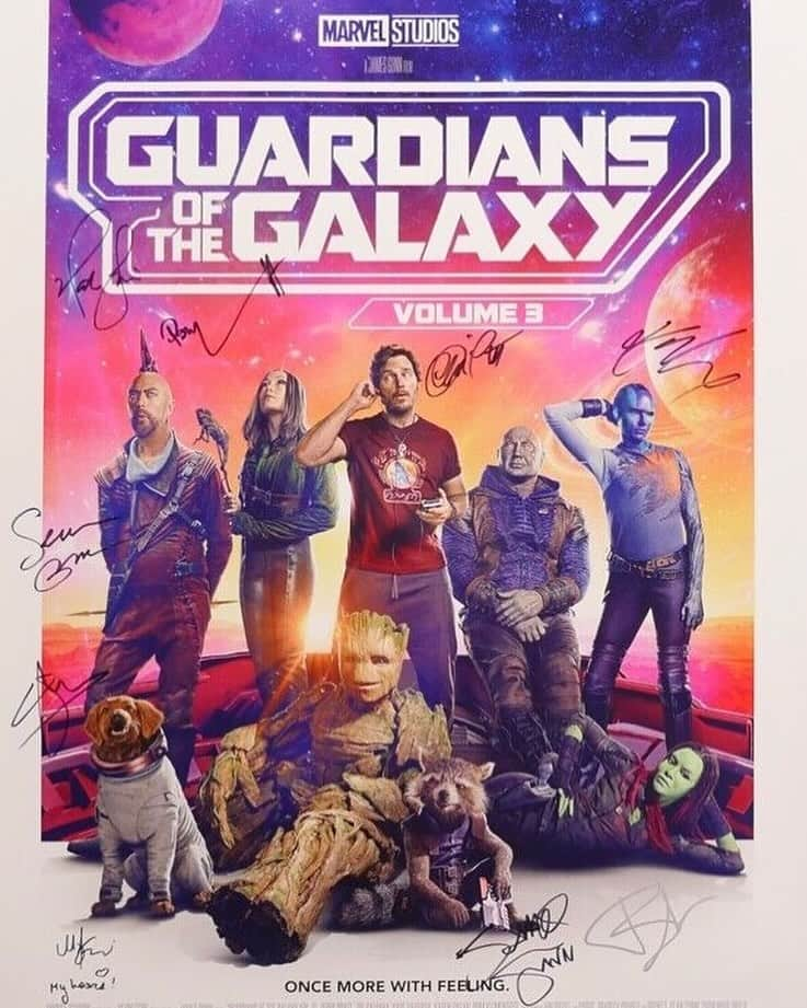 ジェームズ・ガンのインスタグラム：「This Veterans Day, I'm supporting @homesforourtroops by offering a @Guardians of the Galaxy Vol 3 Poster signed by me, @prattprattpratt, @zoesaldana, Bradley Cooper, @DaveBautista, @karengillan, @PomKlementieff, @thejudgegunn, @NathanFillion, @mariabakalovaofficial, @chukwudi_iwuji & @willpoulter! Bid now on @ebay to support injured Veterans nationwide. Link in bio!」