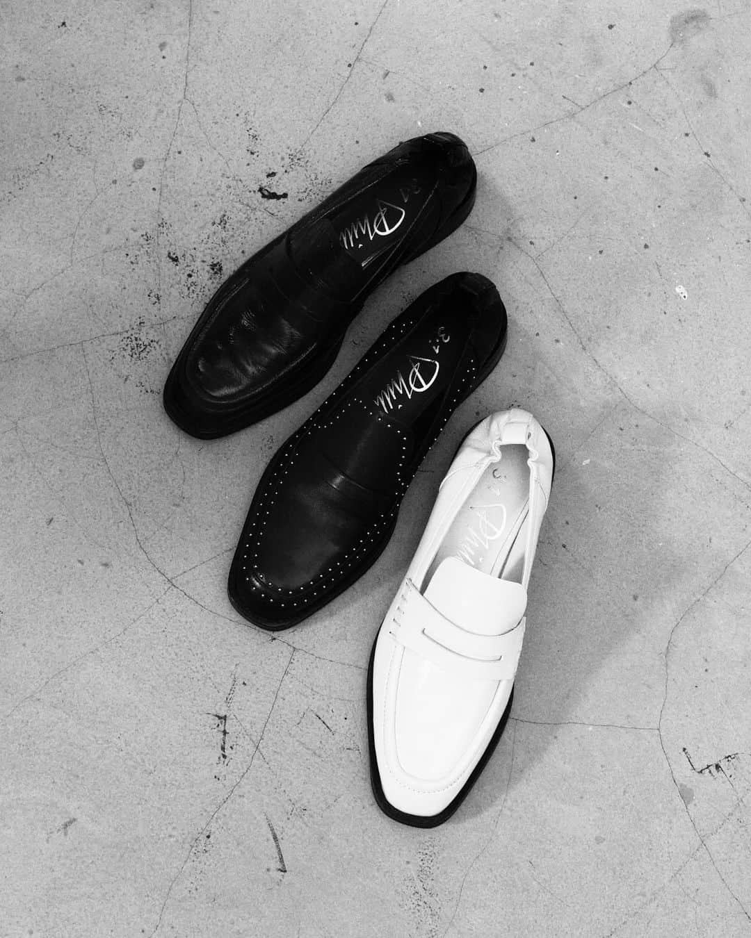 3.1フィリップリムさんのインスタグラム写真 - (3.1フィリップリムInstagram)「A NEW YORK CITY VIBRATION CHAPTER II FALL/WINTER 2023   ALEXA SOFT PENNY LOAFER」11月5日 7時57分 - 31philliplim