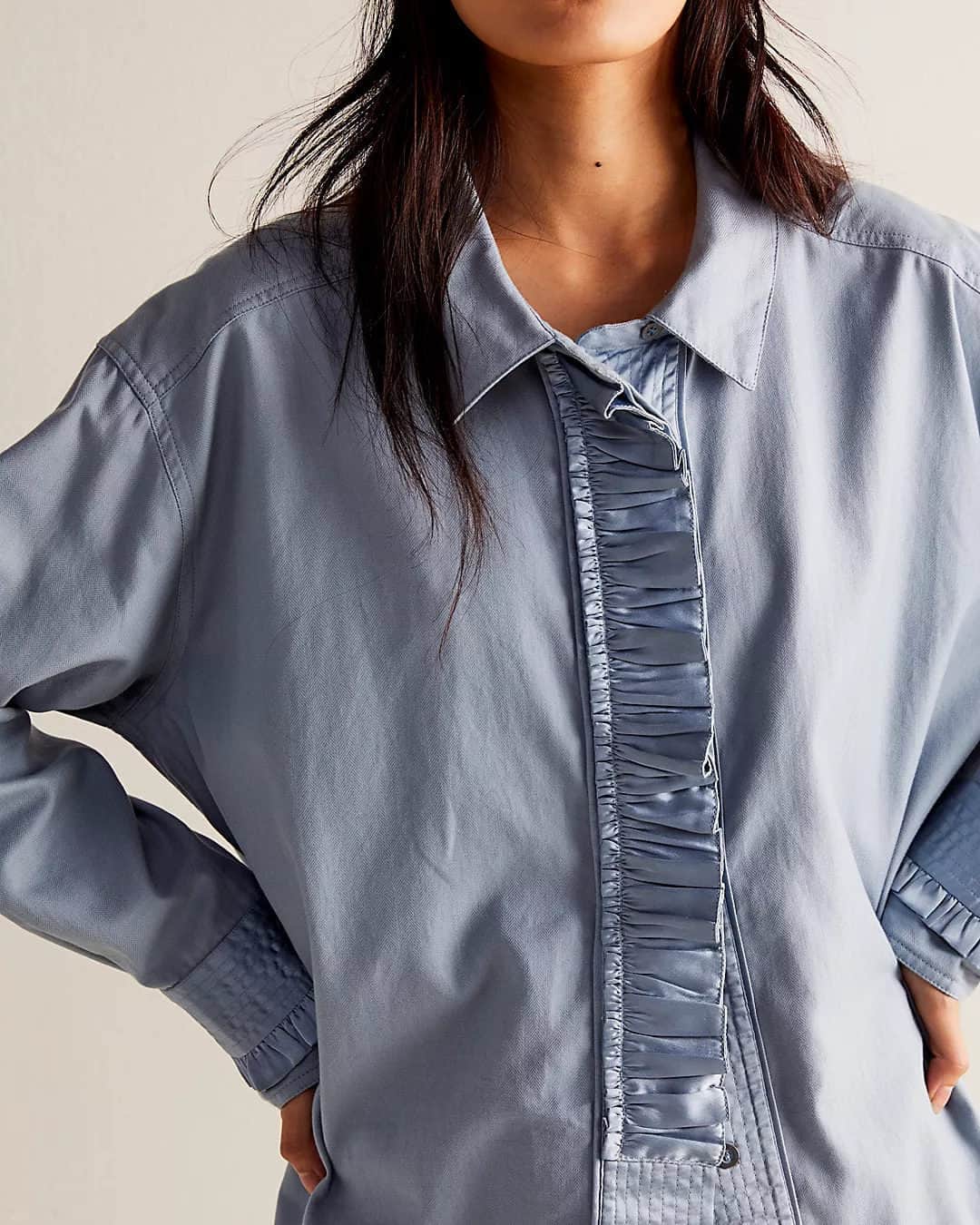 freepeopleのインスタグラム：「Your classic button down reimagined with ruffle detailing. Link in bio to shop the Night Moves Shirt from our We The Free collection.」