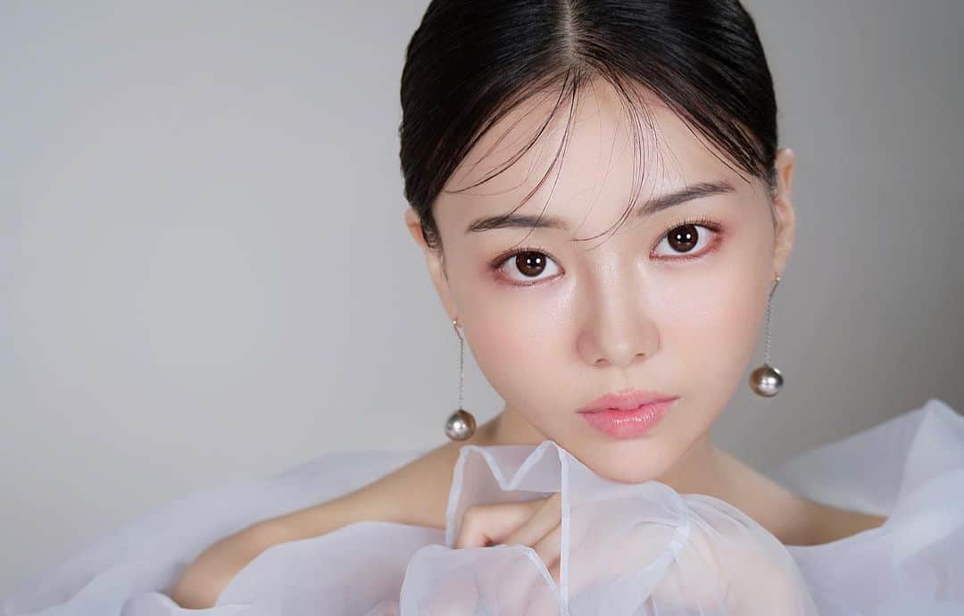 のインスタグラム：「HIRO BEAUTY CHANNEL  「"NO MAKEUP" MAKEUP 」2023.11.4.19:00〜公開 model: hikari aikou hair&make: hiro odagiri #nous_works」