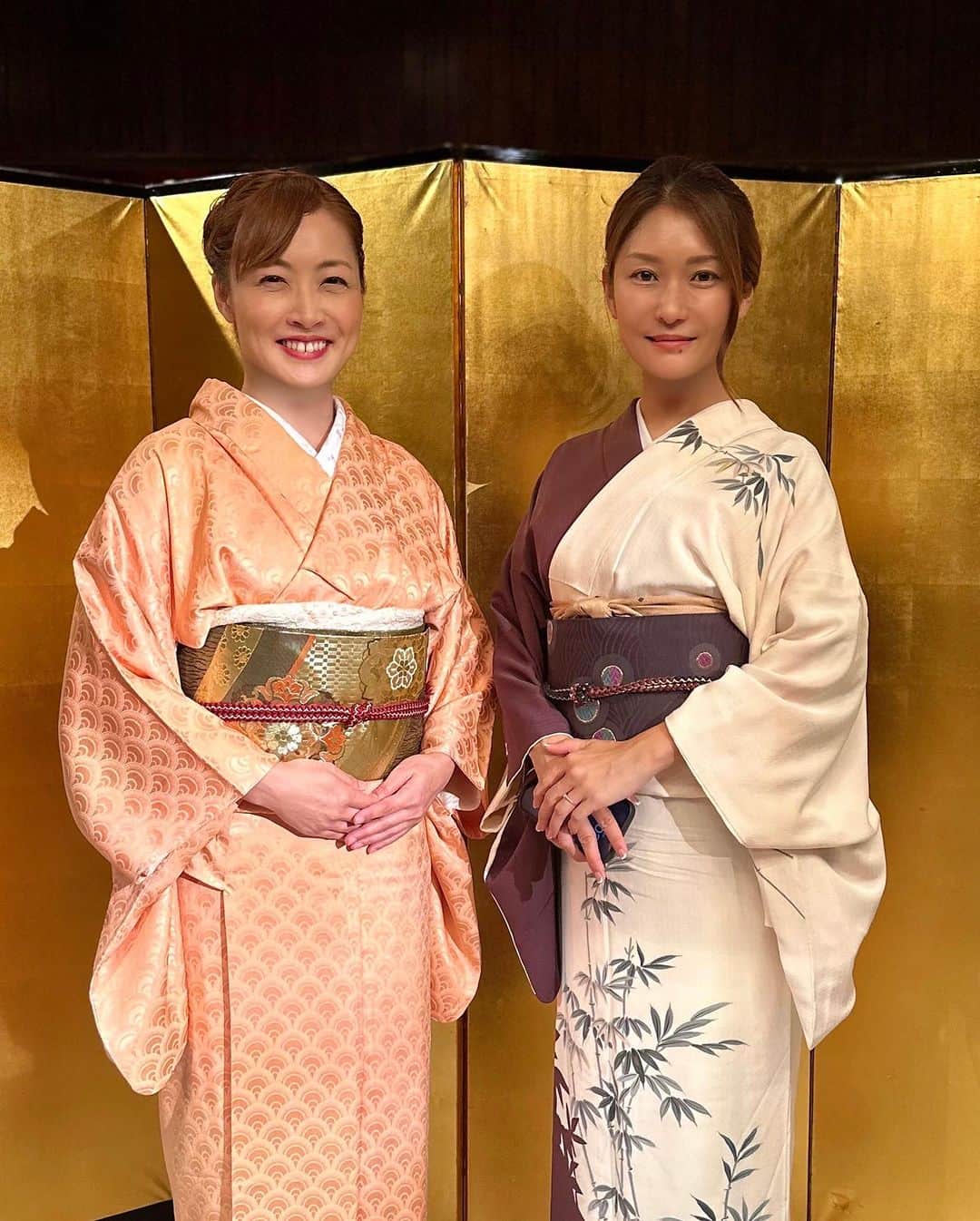 Sayaka.Mさんのインスタグラム写真 - (Sayaka.MInstagram)「. #koto The “Koto”, also known as “Japanese harp”, is a traditional Japanese stringed instrument similar to a zither.  昨日は無事にお琴発表会が終了 ほっとしました😮‍💨 演奏の様子はハイライトに固定🎵  いつもなかなか時間が作れない中 楽しく教えてくれる @keiko_koto 先生  素敵なお写真を撮影してくれた(2枚目) @yukimasa_uemura さん ありがとうございました  #琴 #お琴 #着物 #着物女子 #着物コーディネート #kimono  ┈┈┈┈┈┈┈┈┈┈┈┈┈┈┈┈┈┈┈┈ 北海道を発信✐☡ グルメ / 観光 / 新店情報  ◍ 私のお着物の記録👘は #sayaka着物 ◍ 使用品やオススメは楽天roomに掲載中   プロフィール欄の下にリンク ┈┈┈┈┈┈┈┈┈┈┈┈┈┈┈┈┈┈┈┈」11月5日 9時00分 - insta.sayaka