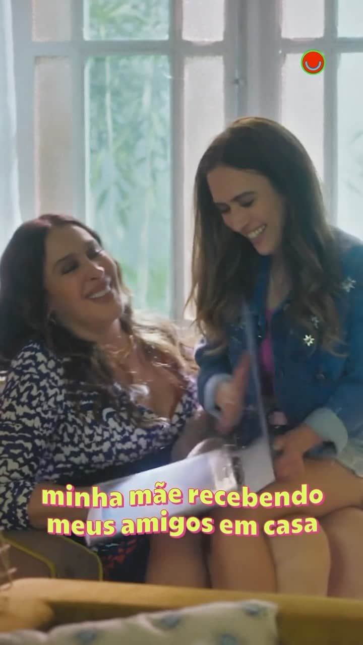 Tata Werneckのインスタグラム：「#TERRAEPAIXÃO 📺 É mãe coruja que fala, né?! 😂 Marque a sua aqui nos comentários e não diga nada! 🤭👇」