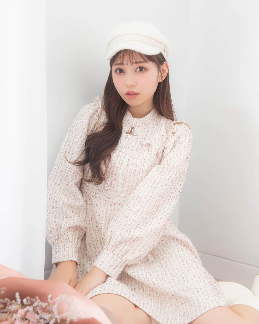 evelynのインスタグラム：「AKB48 大盛真歩さんが着るevelyn冬コレクション🐰♥︎ ㅤㅤㅤㅤㅤㅤㅤㅤㅤㅤㅤㅤㅤ \ 11月上旬入荷予定 / #チョーカーツイードOP ¥9,800 ㅤㅤㅤㅤㅤㅤㅤㅤㅤㅤㅤㅤㅤ #evelyn #エブリン」