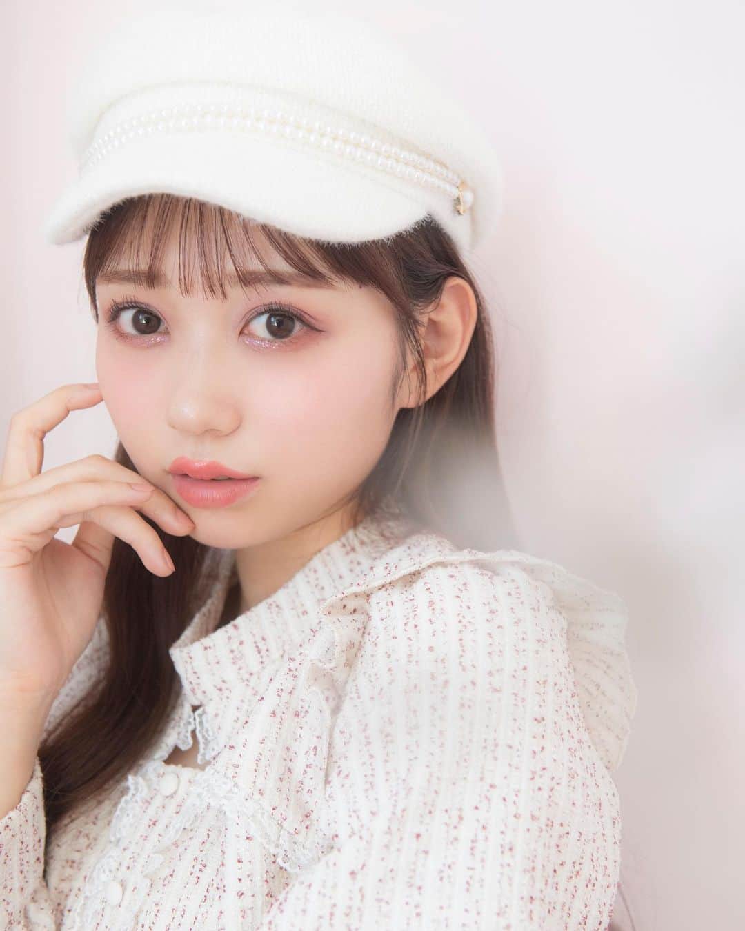 evelynのインスタグラム：「AKB48 大盛真歩さんが着るevelyn冬コレクション🐰♥︎ ㅤㅤㅤㅤㅤㅤㅤㅤㅤㅤㅤㅤㅤ \ 11月上旬入荷予定 / #チョーカーツイードOP ¥9,800 ㅤㅤㅤㅤㅤㅤㅤㅤㅤㅤㅤㅤㅤ #evelyn #エブリン」