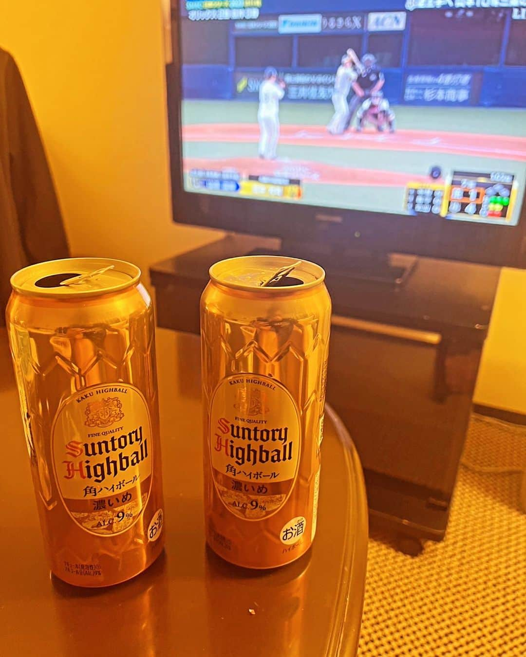 佐渡裕さんのインスタグラム写真 - (佐渡裕Instagram)「昨夜はフテ寝…   #阪神タイガース  @hanshintigers_official #オリックスバファローズ @orix_buffaloes #野球#baseball#日本シリーズ#SMBCNipponSeries #佐渡裕#YutakaSado @yutakasado_official」11月5日 10時06分 - yutakasado_official