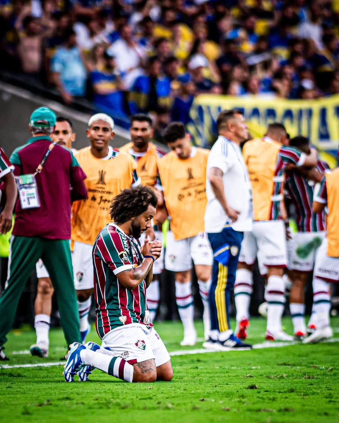 マルセロ・ヴィエイラ・ダ・シウヴァ・ジュニオルのインスタグラム：「SOMOS CAMPEÕES DA LIBERTADORES 🏆」