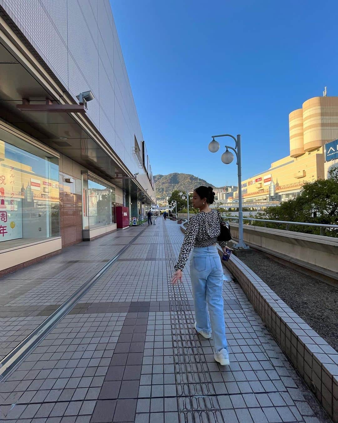 浅井悠由のインスタグラム：「The face…☹️Also the camera work is bad👽🙅‍♀️」