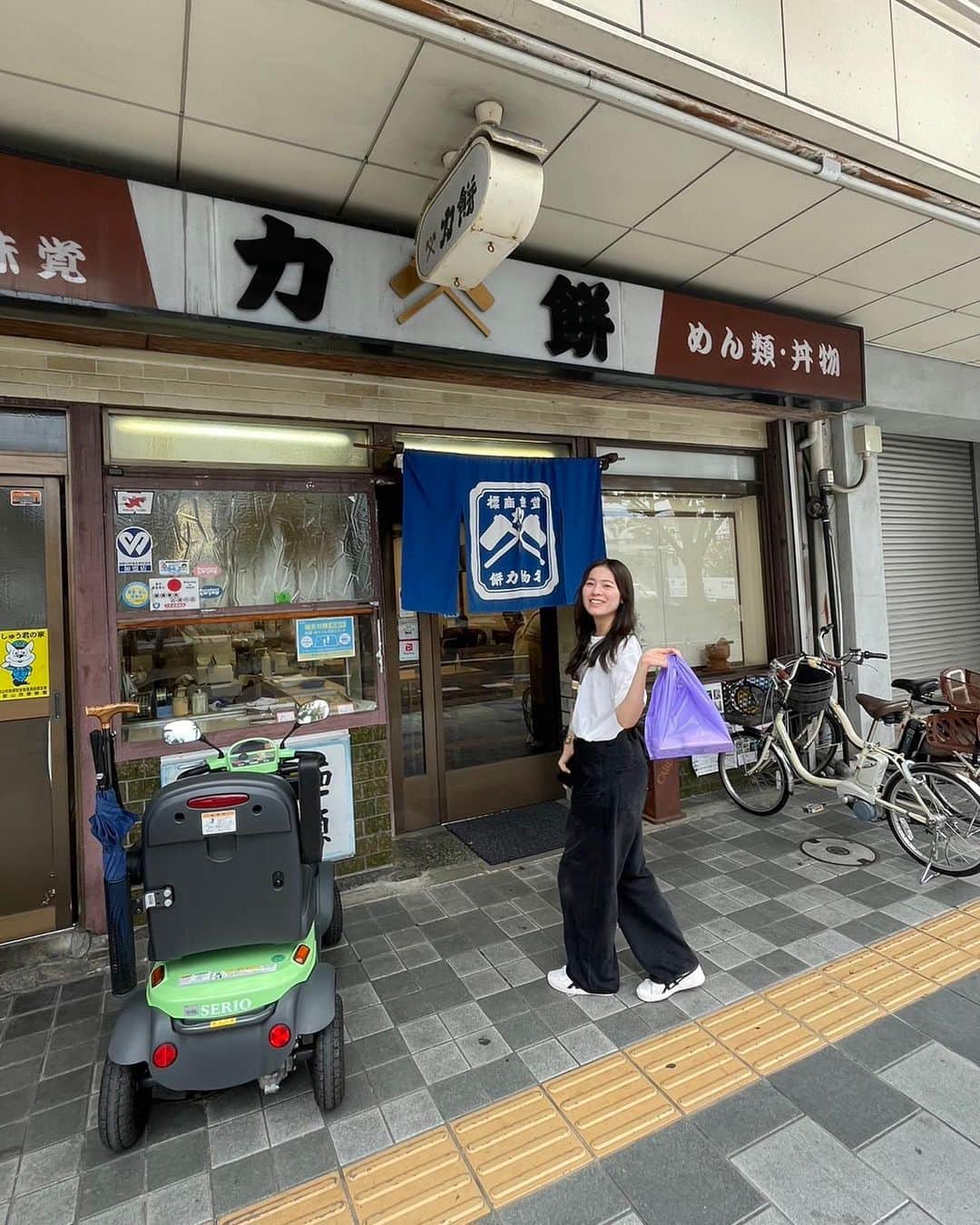 田村響華さんのインスタグラム写真 - (田村響華Instagram)「⁡ ⁡  実家、和歌山に帰省した9月の写真です アドベンチャーワールドに姪っ子たちと行きました🐼🐧 子供と行く動物園ってさいこ〜 ⁡ #和歌山 #アドベンチャーワールド #adventureworld #ペンギン #パンダ」11月5日 22時02分 - kyo_ka1016