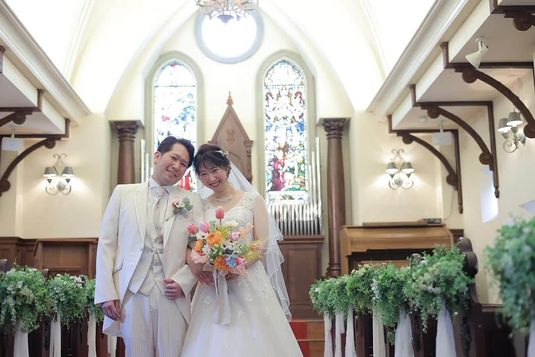 ラ パルティールさんのインスタグラム写真 - (ラ パルティールInstagram)「. wedding Reportをお届け！  〝挙式は自由参加にしたい“  形式にとらわれないラフなスタイルで  来てくれたゲスト1人1人との時間を 大切にしたご結婚式でした𓂃𓈒𓏸   ・ ・ お客様からのお声もいただいています！ 詳しくはホームページをCheck！  ーーーーーーーーーーーーーーーーーーーーーーーーー  新潟県長岡市古正寺3-39 プライベートガーデンwedding La partir @partir_nagaoka   ーーーーーーーーーーーーーーーーーーーーーーーーー  #星降る会場　#ナチュラルウェディング　#アットホームウェディング　#ガーデンウェディング #ガーデン挙式　#ブライダルフラワー　#ドライフラワーブーケ　#結婚式アイディア　#パルティール　#ラパルティール　#lapartir #結婚式レポート　#新潟花嫁　#新潟プレ花嫁　#新潟結婚式　#新潟結婚式場　#新潟市結婚式場　#長岡結婚式　#長岡結婚式場　#長岡市結婚式場　#1組貸切ウェディング　#おしゃれ花嫁 #ウエディングレポート #パーティーレポート #少人数婚 #家族婚 #カジュアルウェディング #春婚」11月5日 20時32分 - partir_nagaoka