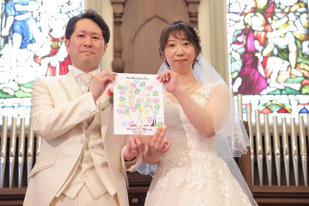 ラ パルティールさんのインスタグラム写真 - (ラ パルティールInstagram)「. wedding Reportをお届け！  〝挙式は自由参加にしたい“  形式にとらわれないラフなスタイルで  来てくれたゲスト1人1人との時間を 大切にしたご結婚式でした𓂃𓈒𓏸   ・ ・ お客様からのお声もいただいています！ 詳しくはホームページをCheck！  ーーーーーーーーーーーーーーーーーーーーーーーーー  新潟県長岡市古正寺3-39 プライベートガーデンwedding La partir @partir_nagaoka   ーーーーーーーーーーーーーーーーーーーーーーーーー  #星降る会場　#ナチュラルウェディング　#アットホームウェディング　#ガーデンウェディング #ガーデン挙式　#ブライダルフラワー　#ドライフラワーブーケ　#結婚式アイディア　#パルティール　#ラパルティール　#lapartir #結婚式レポート　#新潟花嫁　#新潟プレ花嫁　#新潟結婚式　#新潟結婚式場　#新潟市結婚式場　#長岡結婚式　#長岡結婚式場　#長岡市結婚式場　#1組貸切ウェディング　#おしゃれ花嫁 #ウエディングレポート #パーティーレポート #少人数婚 #家族婚 #カジュアルウェディング #春婚」11月5日 20時32分 - partir_nagaoka