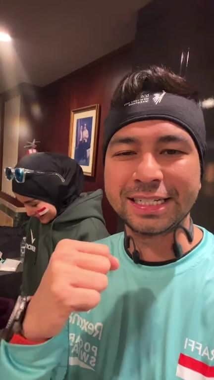Raffi Ahmadのインスタグラム：「Bismillah .... Mohon Doanya 🙏😇  My First 42K 🔥 New York Marathon 2023 🇺🇸 @rexona_id @rexonamenid  #lanjutterus」