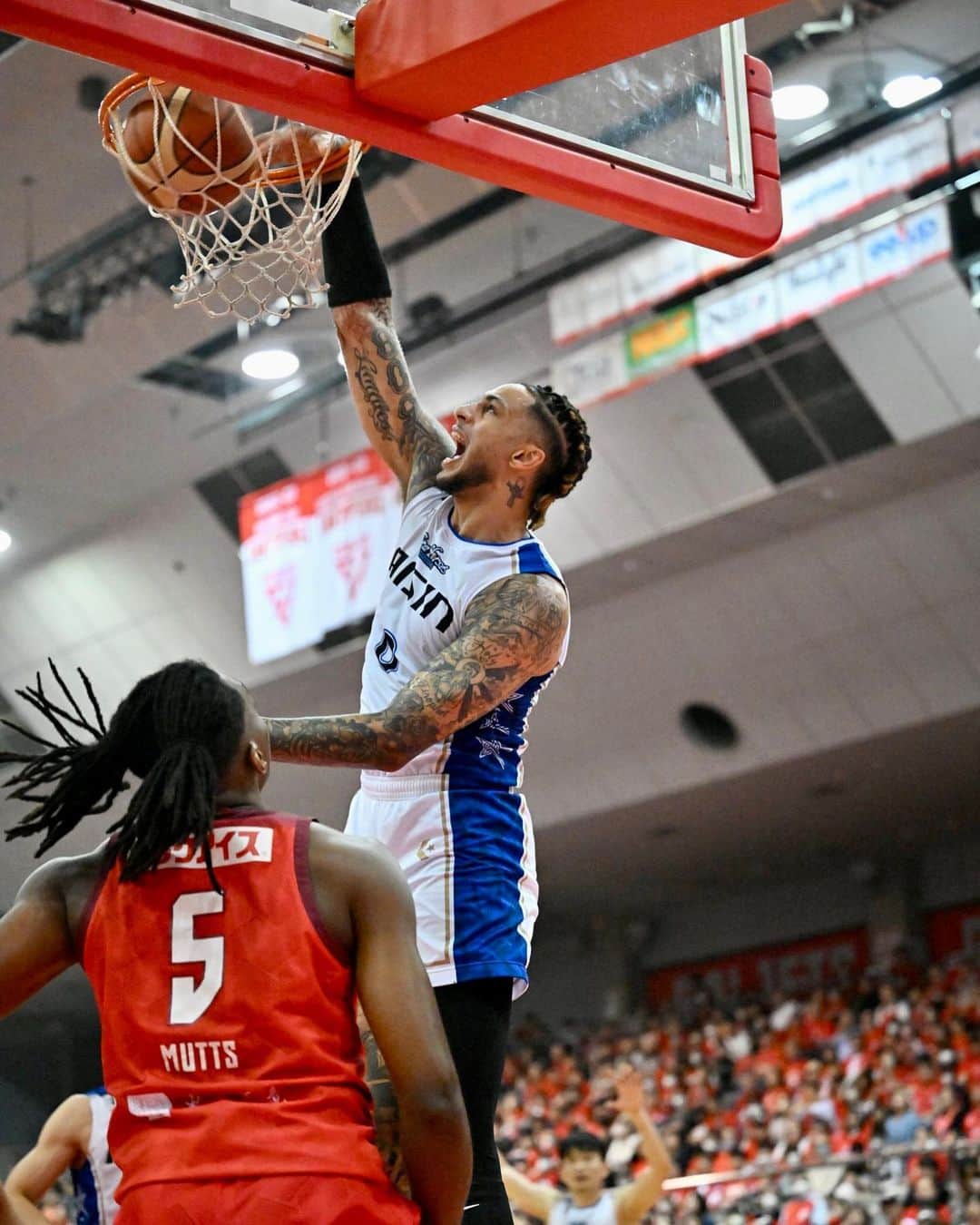 のインスタグラム：「11/5(日)vs.千葉ジェッツ🛩 #PHOTO 千葉J 101-90 三河  #ガチ #シーホース三河 #Bリーグ #シーホース #seahorsesmikawa #BLEAGUE #バスケットボール #バスケ #basketball #三河」