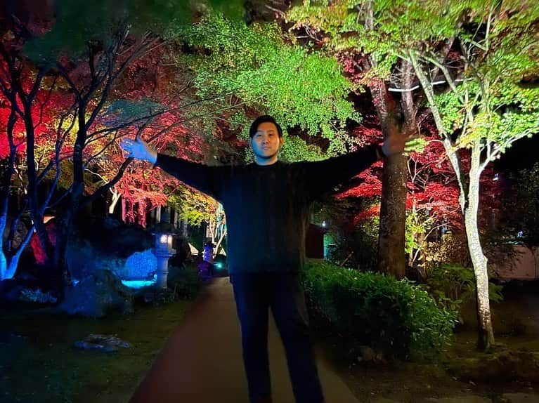 たすくこまのインスタグラム：「奥さんと行ってきました🍁  #秋保ナイトミュージアム」