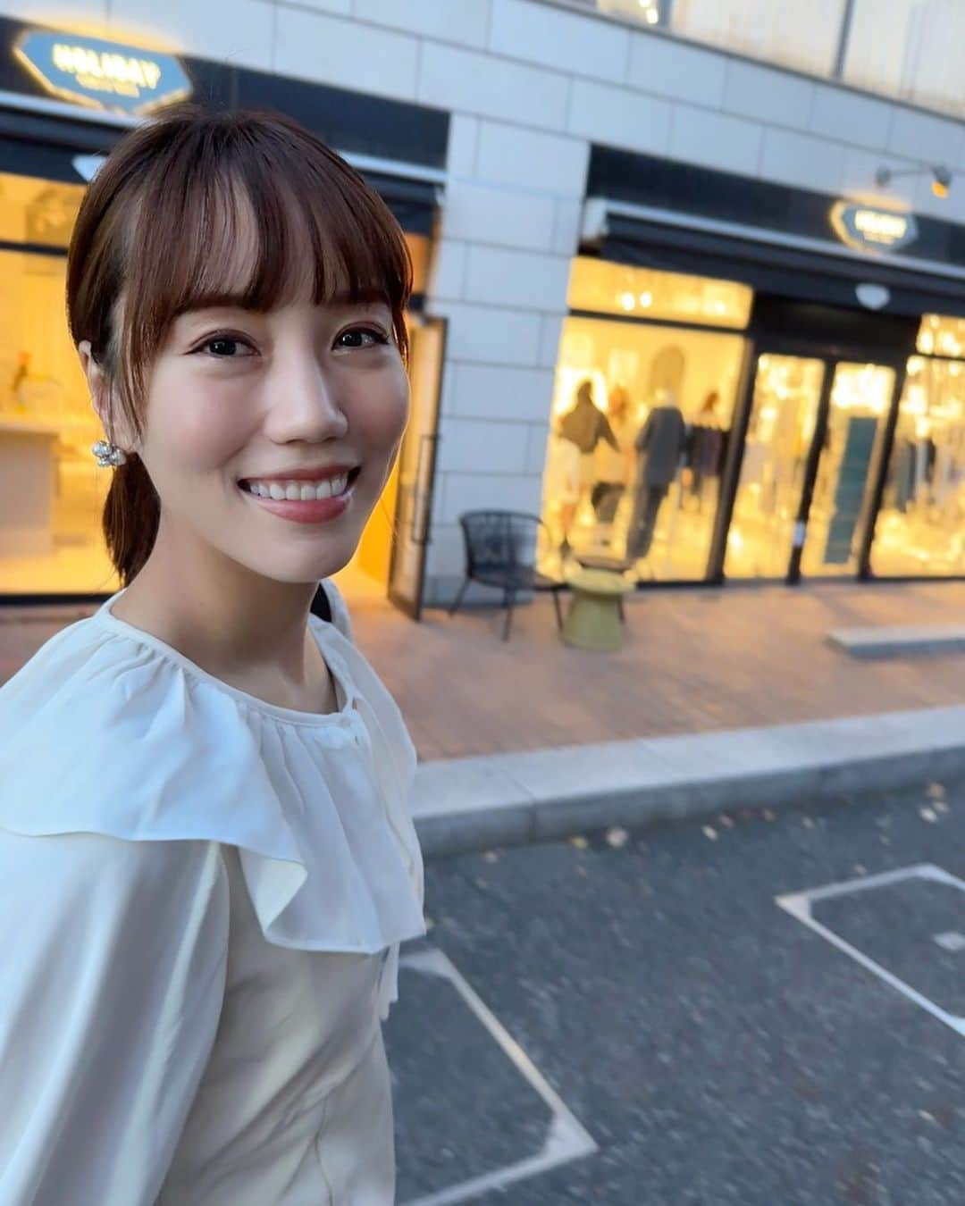 中矢邦子のインスタグラム：「・ このあと放送の展望番組を担当しております☺️ あさってまでよろしくお願いします🙌  玉野競輪場で行われた防府記念 決勝戦の振り返りも。 清水裕友選手の完全優勝で幕を閉じました！ 防府記念6連覇、おめでとうございます👏✨」