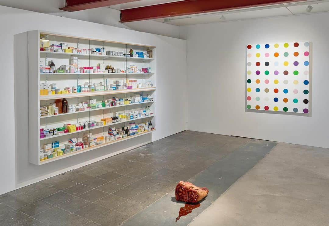 ガゴシアン・ギャラリーさんのインスタグラム写真 - (ガゴシアン・ギャラリーInstagram)「"The Weight of Things," the first major survey of Damien Hirst’s work in Germany, is now on view at the Museum of Urban and Contemporary Art in Munich (@mucamunich).   This exhibition spans forty years of the artist’s career and features over forty installations, sculptures, and paintings, some of which have never been seen before, as well as work from his most iconic series, including "Natural History," "Spin Paintings," "Medicine Cabinets," "Treasures from the Wreck of the Unbelievable," and more. Follow the link in bio for more information.  __________ #DamienHirst #MUCA #Gagosian @damienhirst Installation views, "Damien Hirst: The Weight of Things," Museum of Urban and Contemporary Art (MUCA), Munich, 2023. Artwork © Damien Hirst and Science Ltd. All rights reserved, DACS 2023. Photos: Prudence Cuming Associates Ltd (@prudencecuming)」11月5日 21時05分 - gagosian